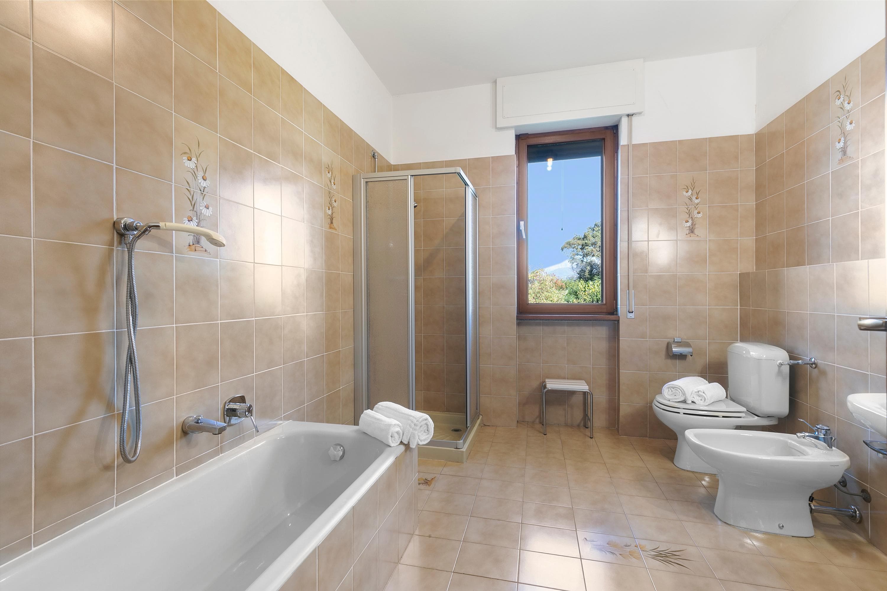 Gallery Image 12