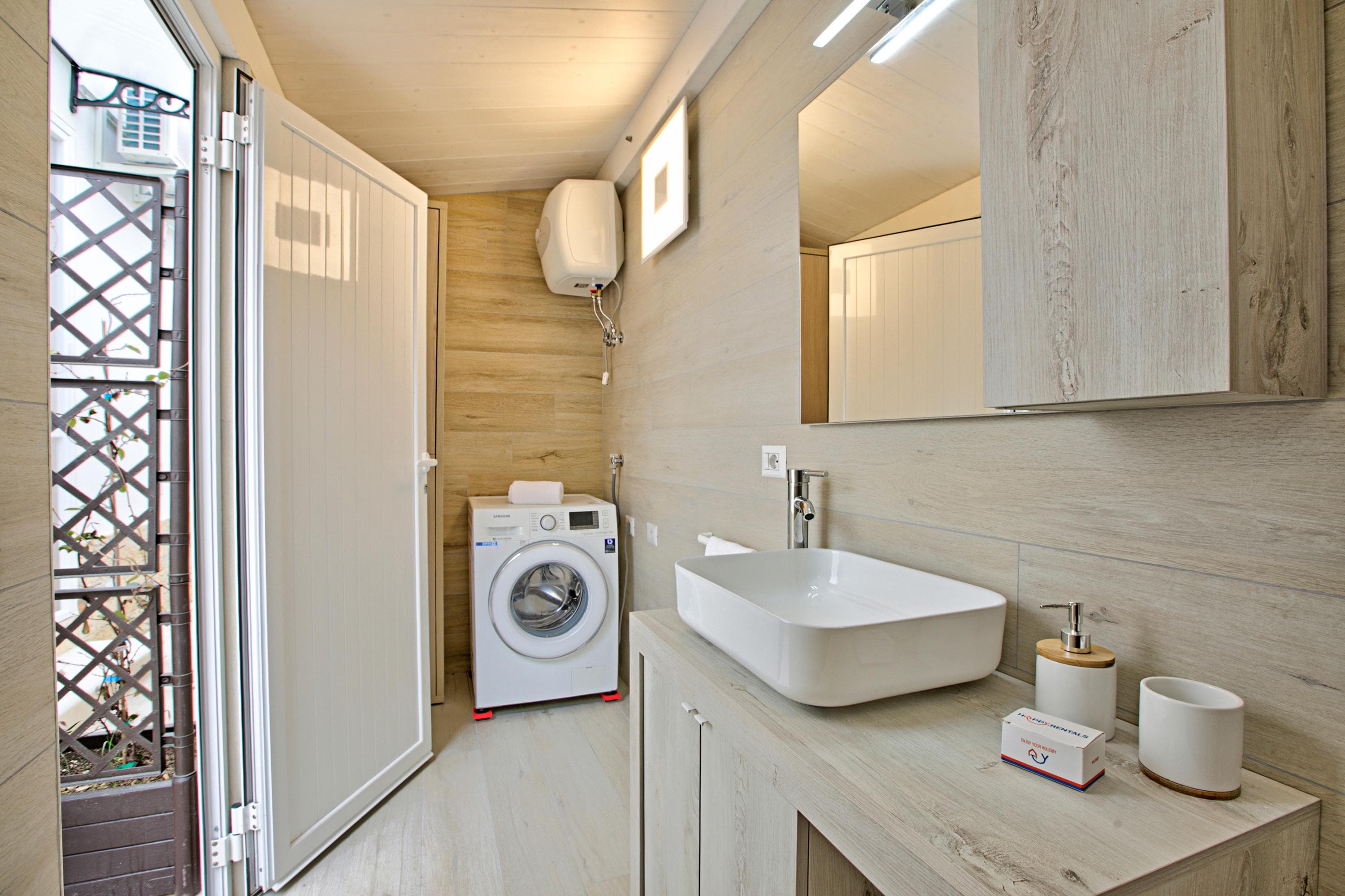 Gallery Image 9