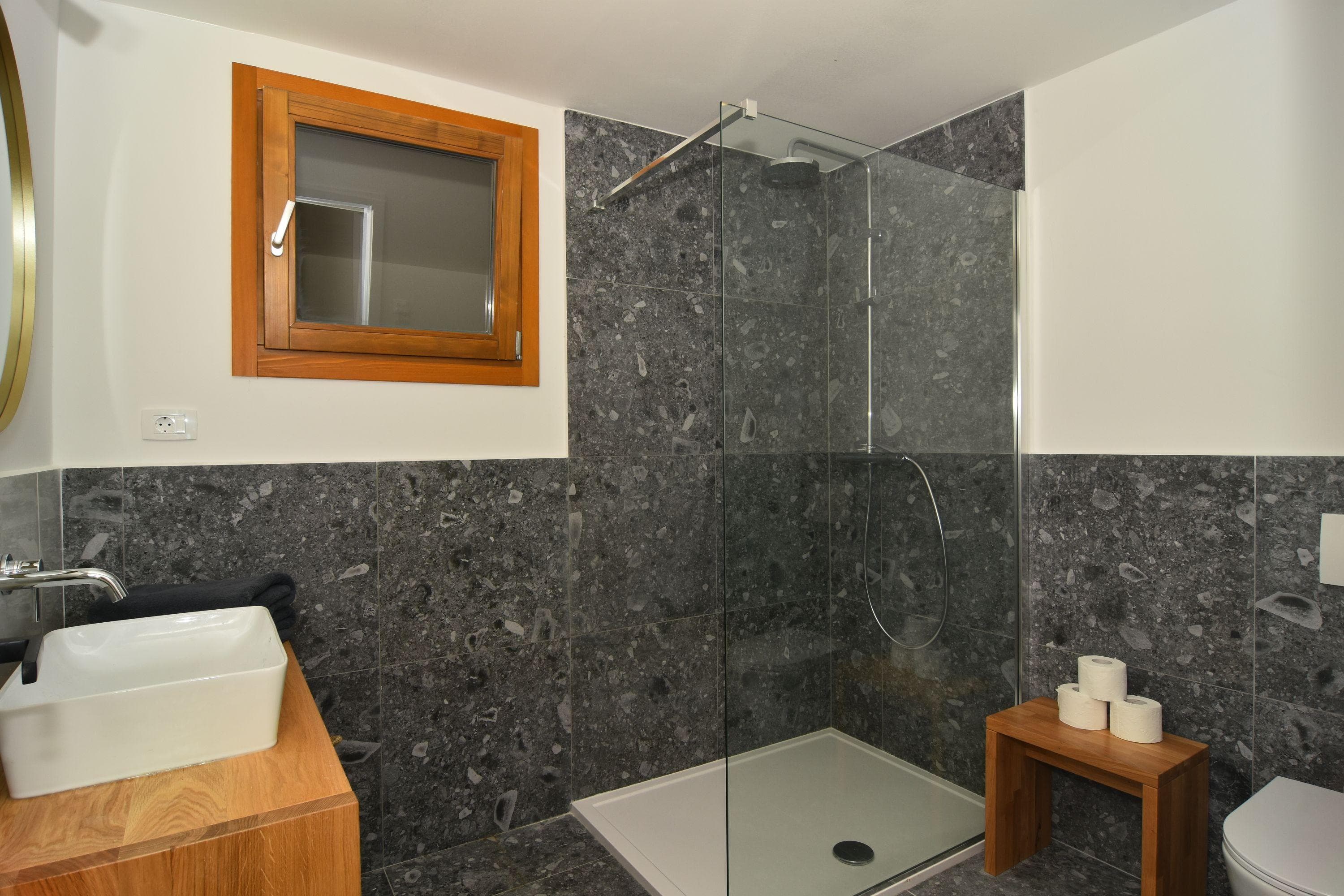 Gallery Image 23