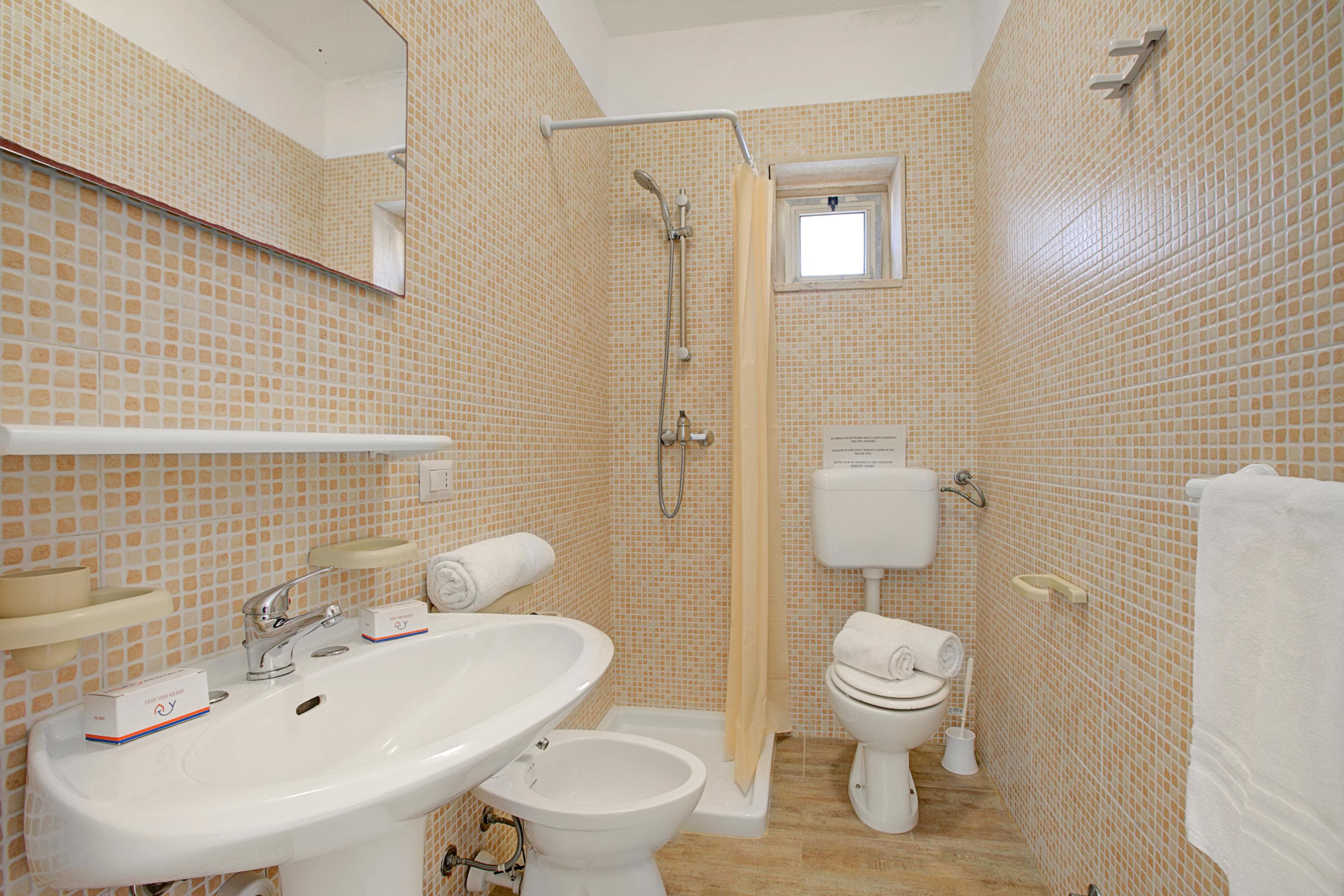 Gallery Image 19