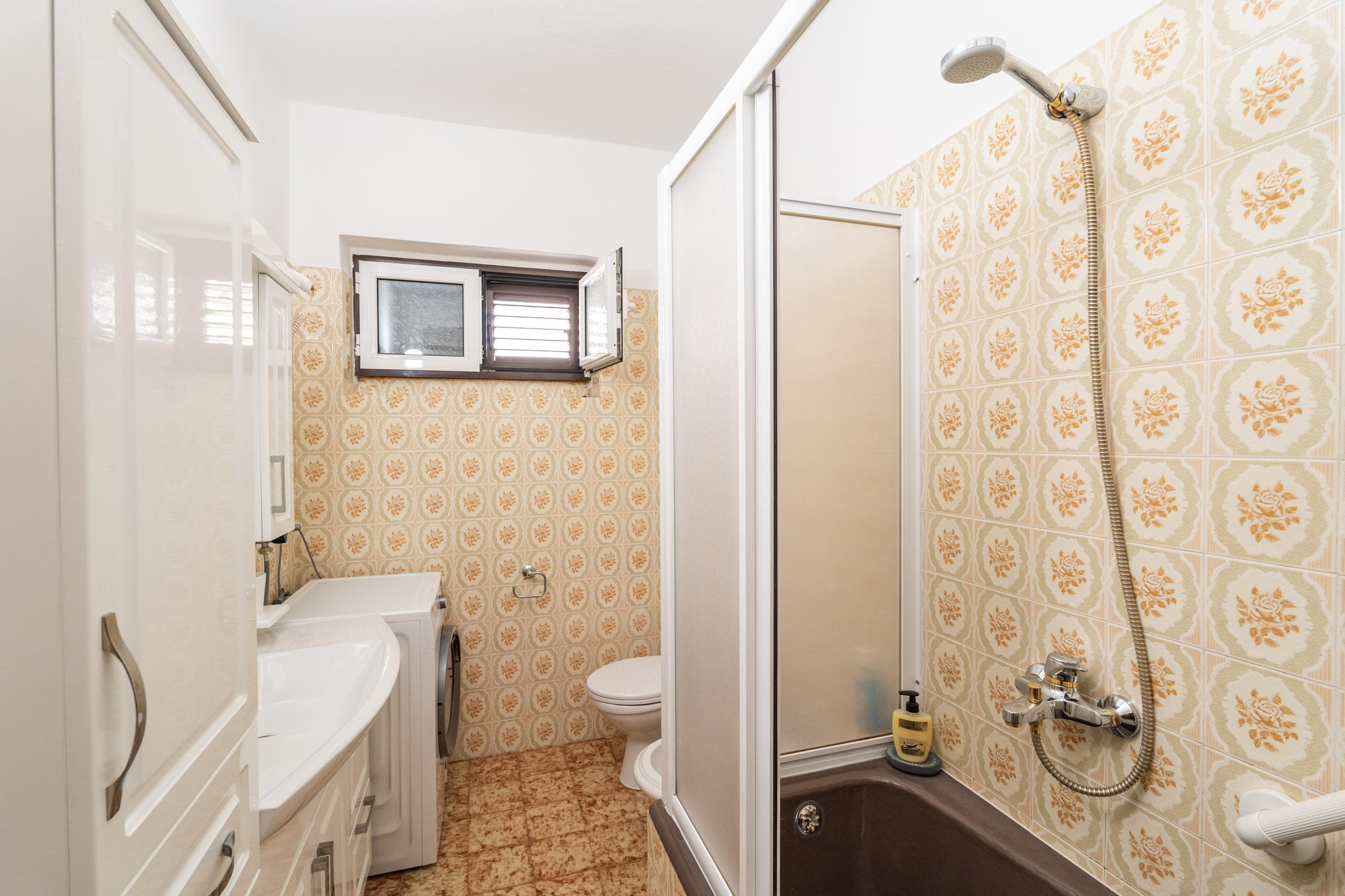 Gallery Image 12