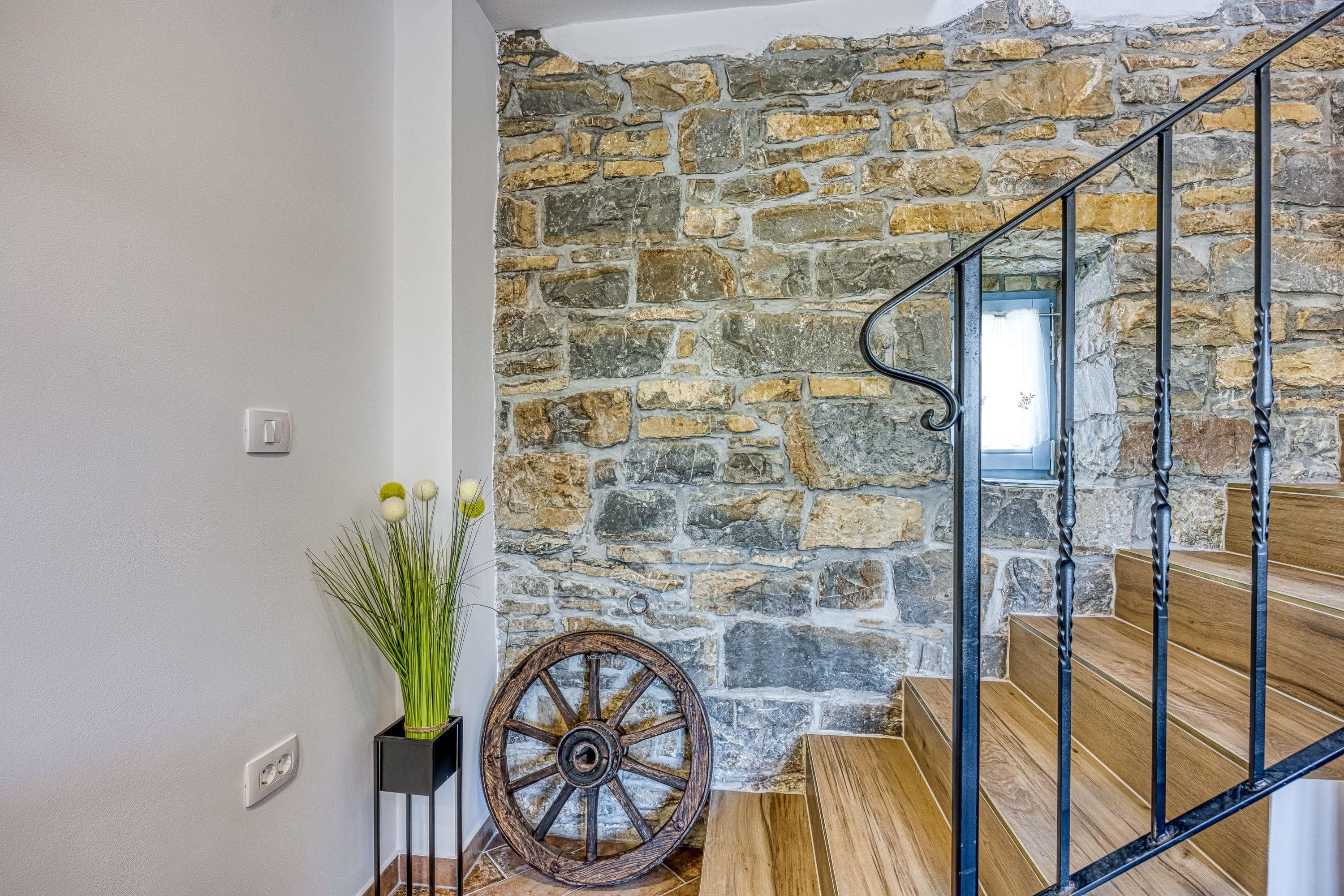 Gallery Image 13