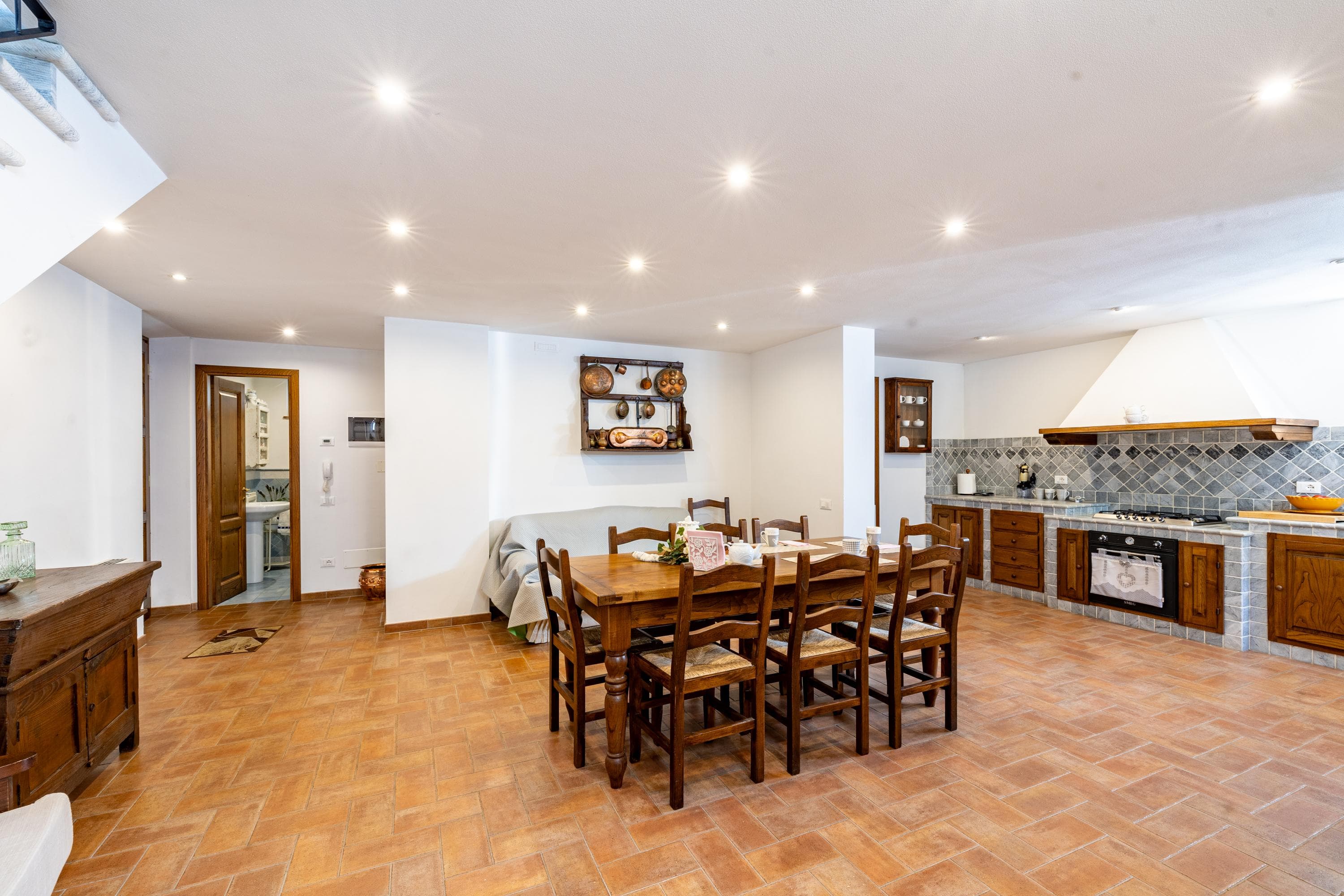 Gallery Image 18