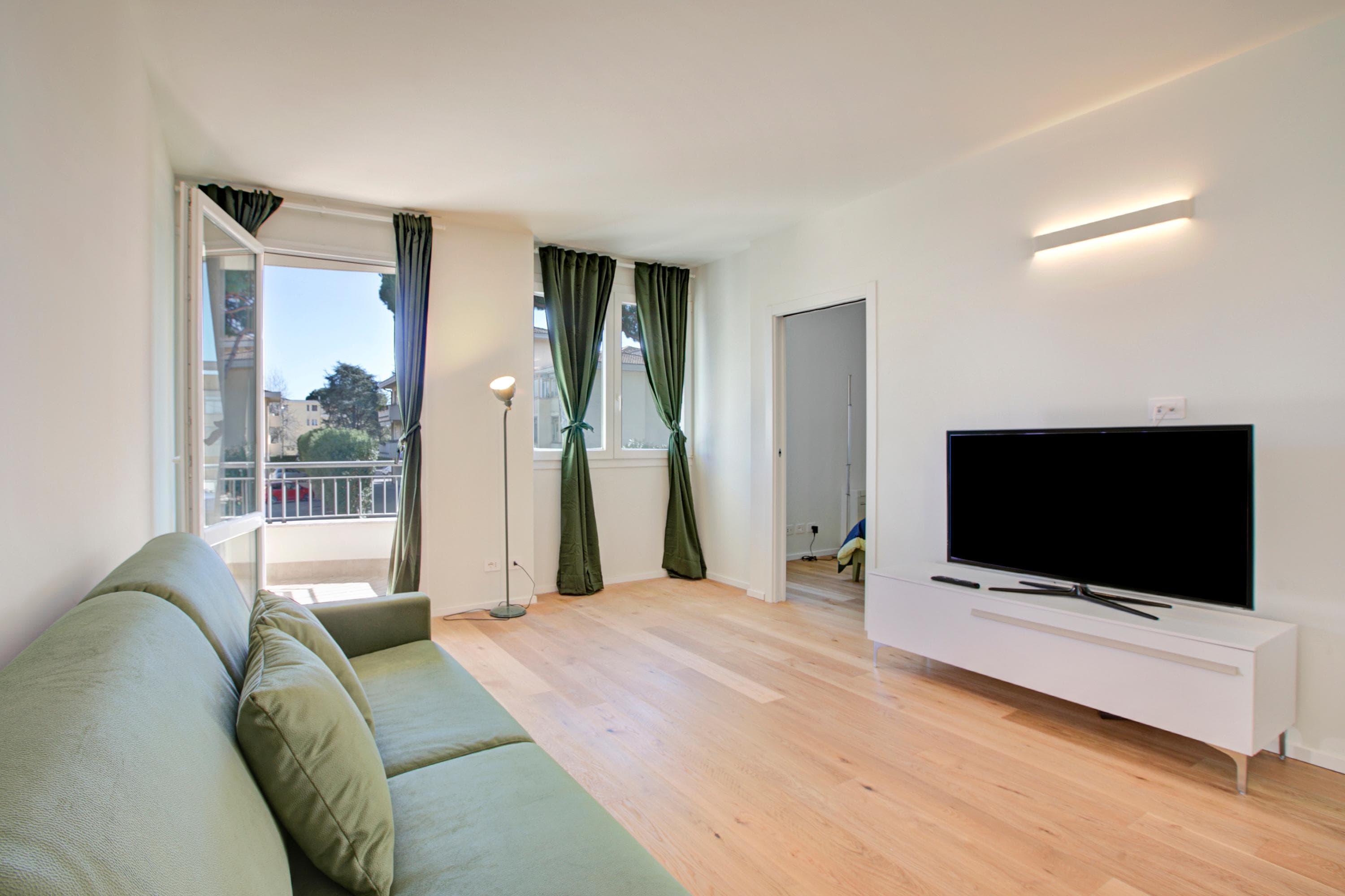 Gallery Image 10