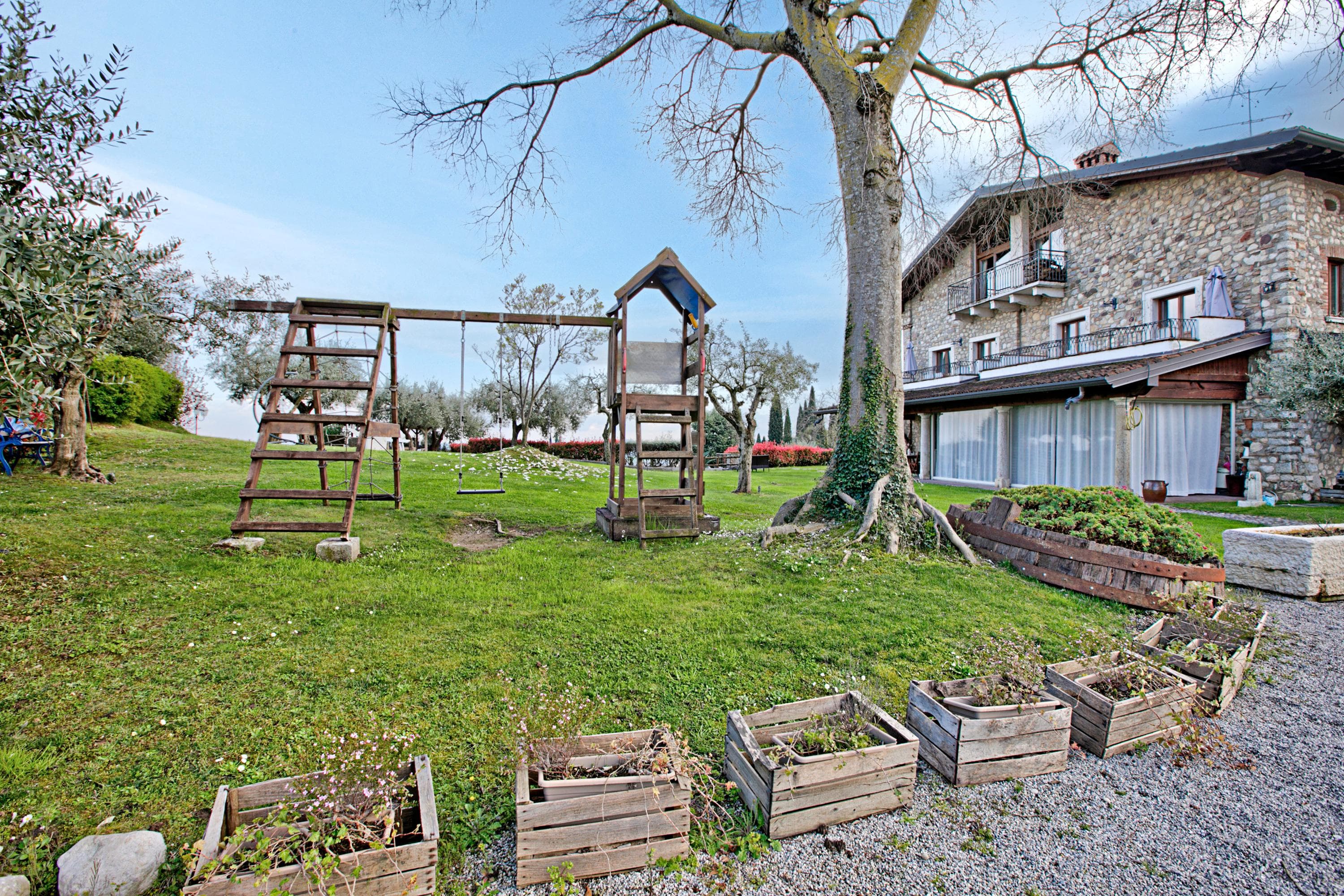 Gallery Image 11