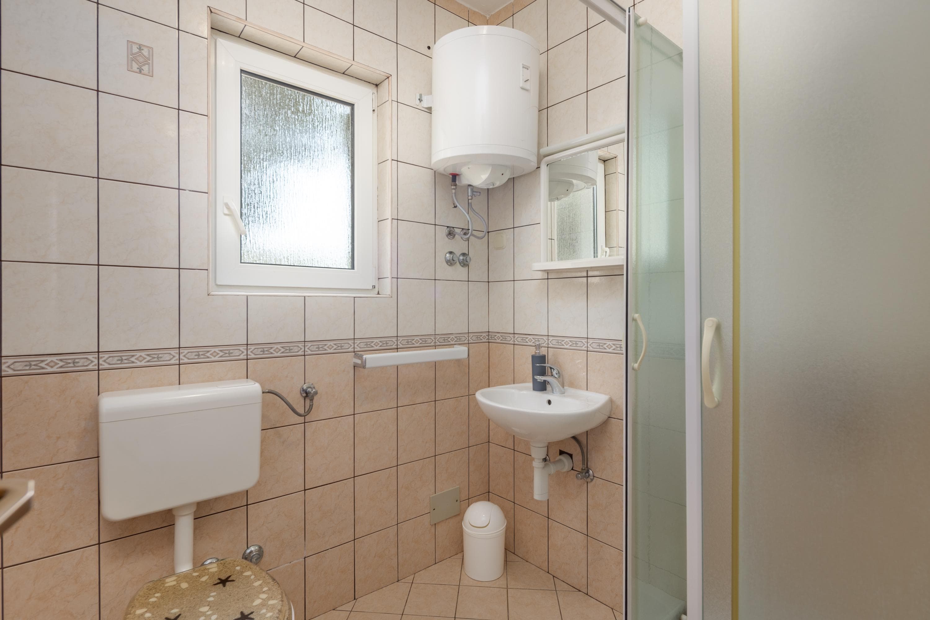 Gallery Image 13