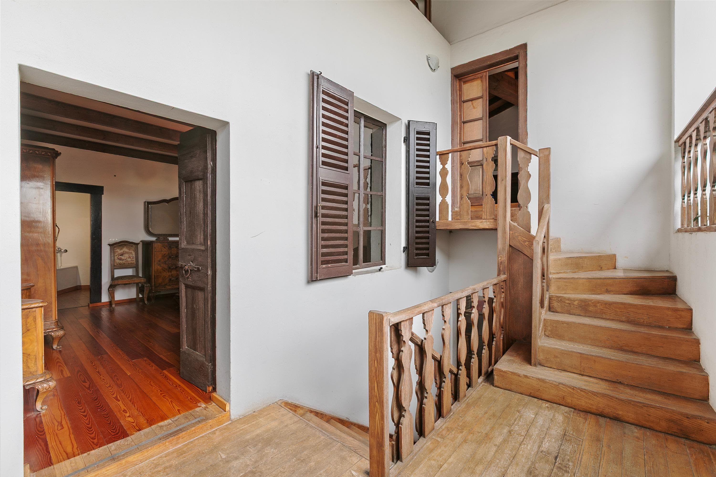 Gallery Image 13
