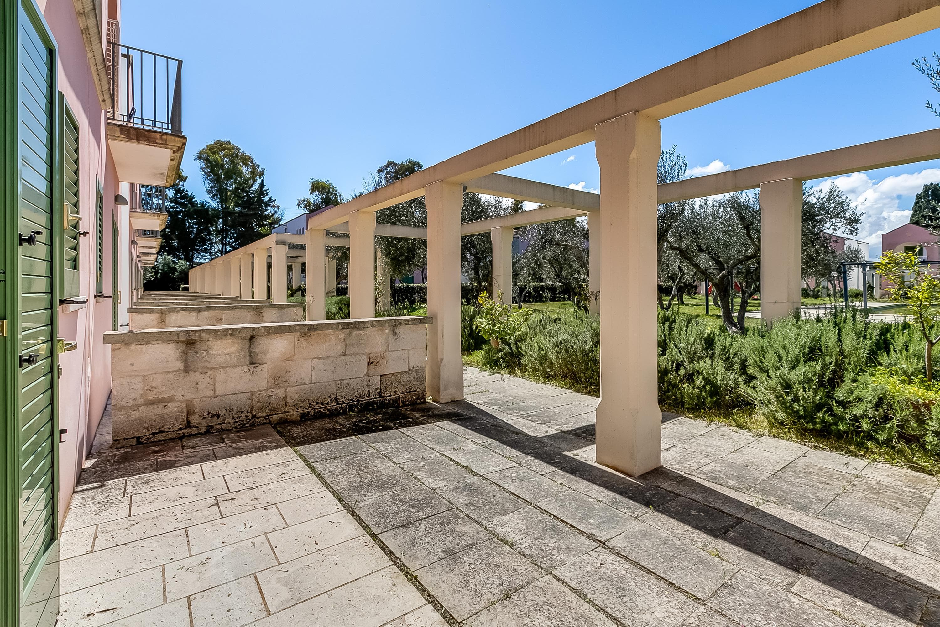 Gallery Image 14