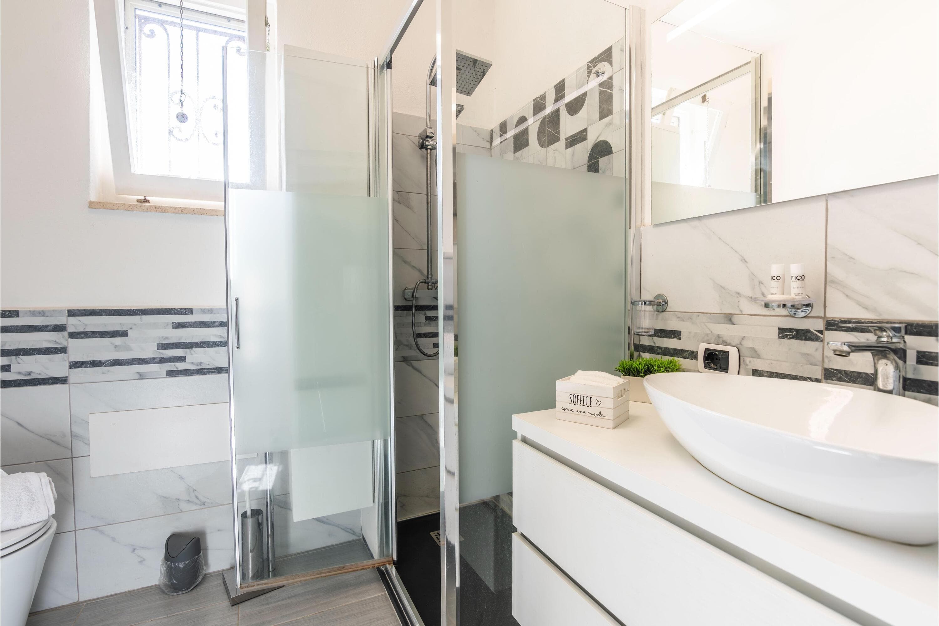 Gallery Image 25