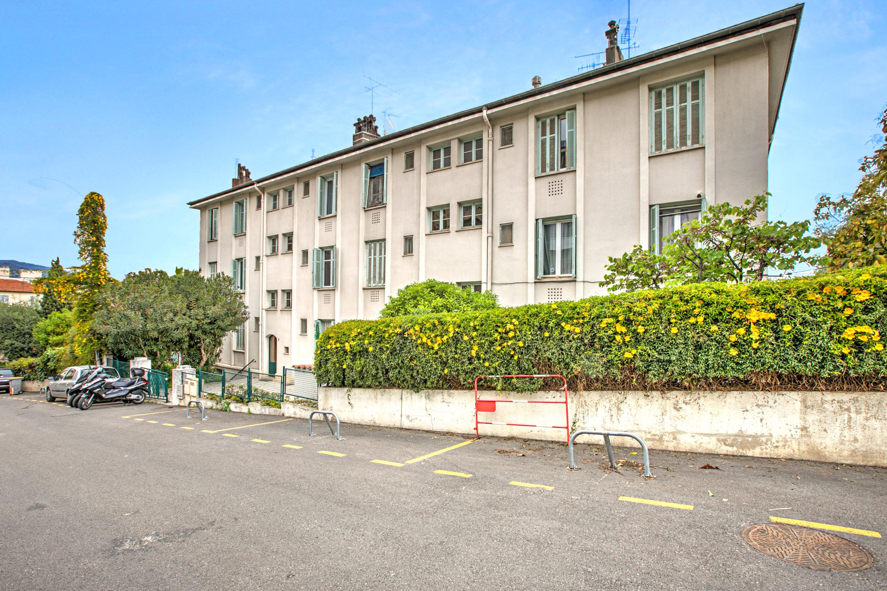 Gallery Image 18