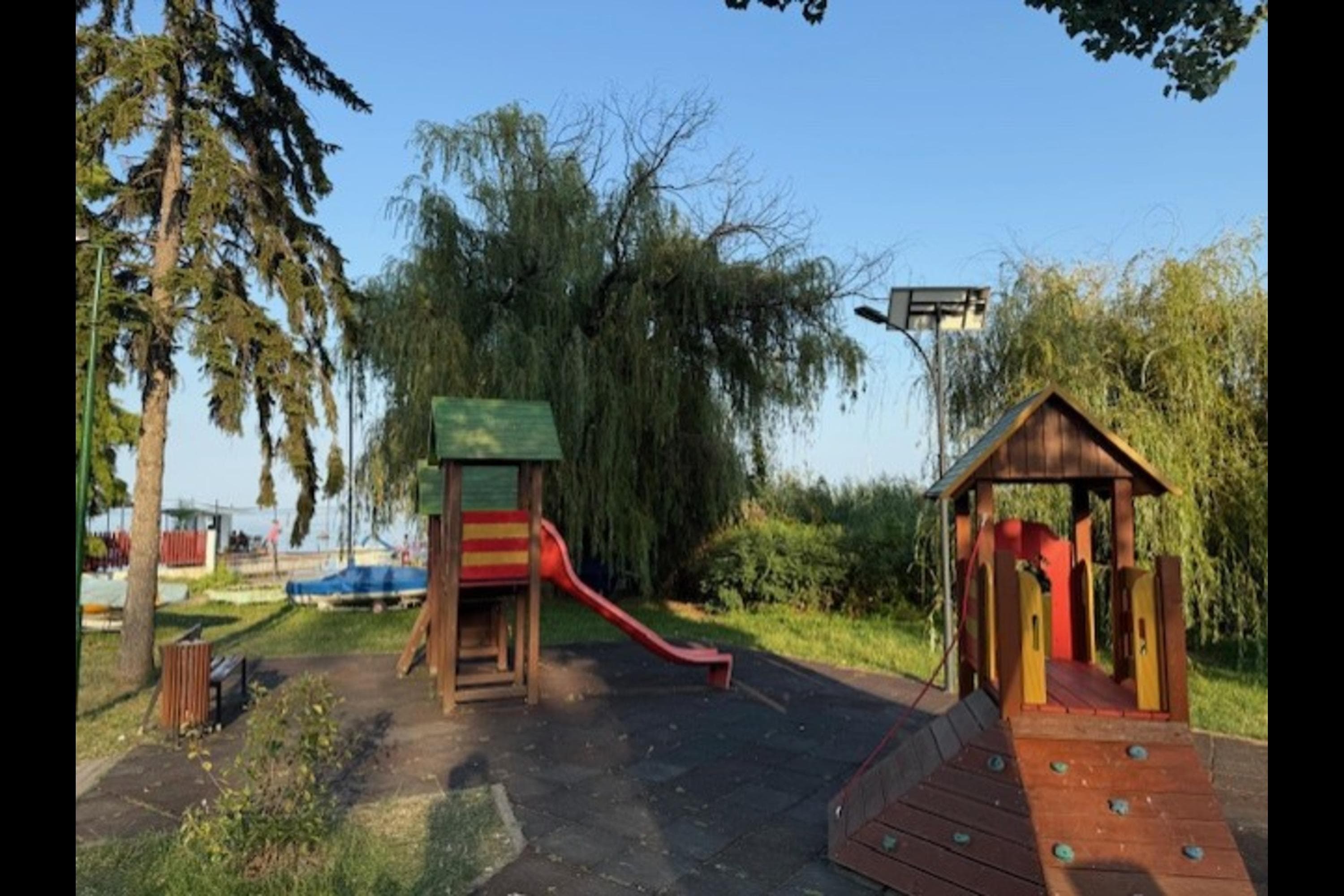 Gallery Image 32