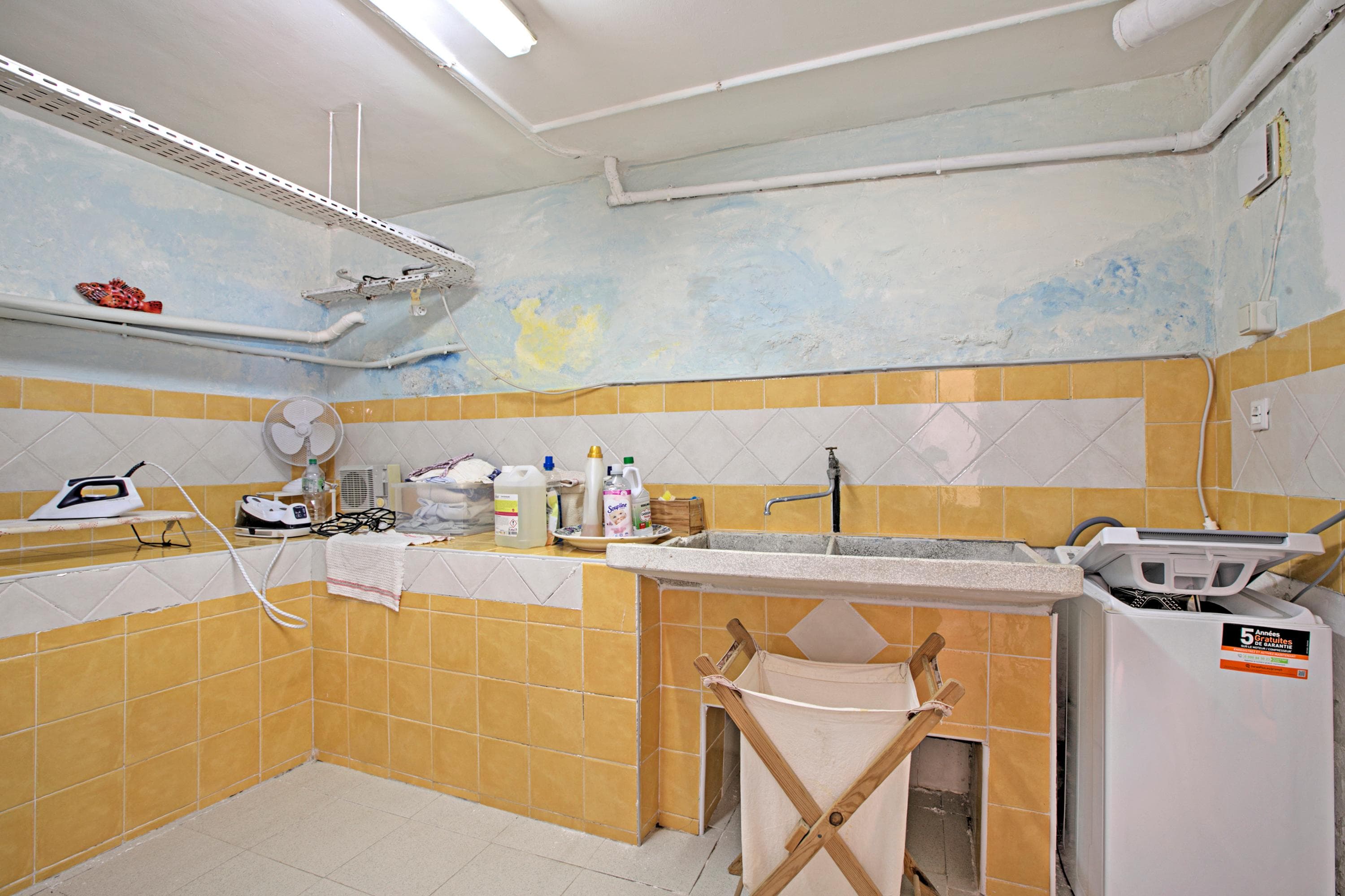 Gallery Image 19