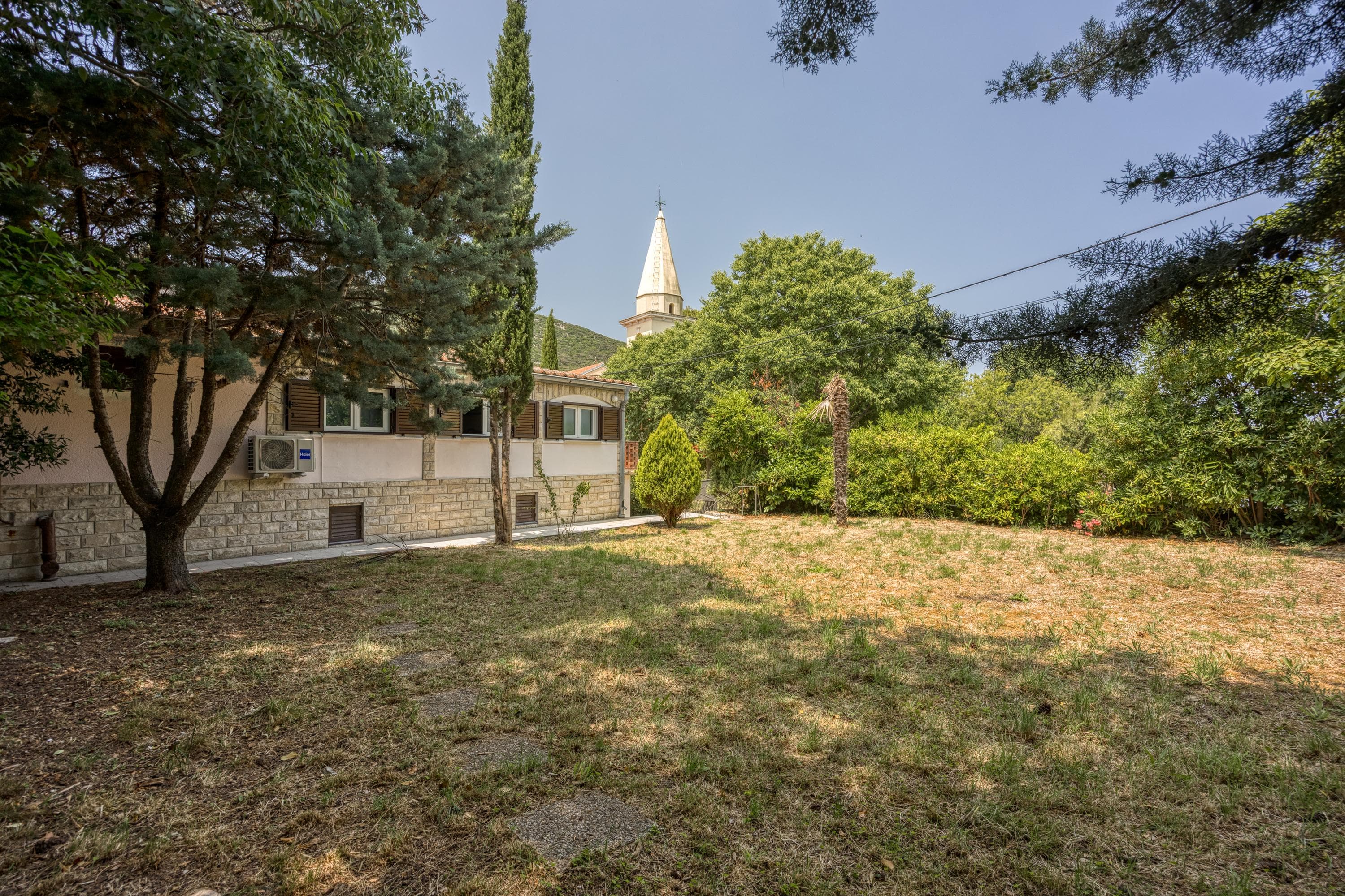 Gallery Image 39