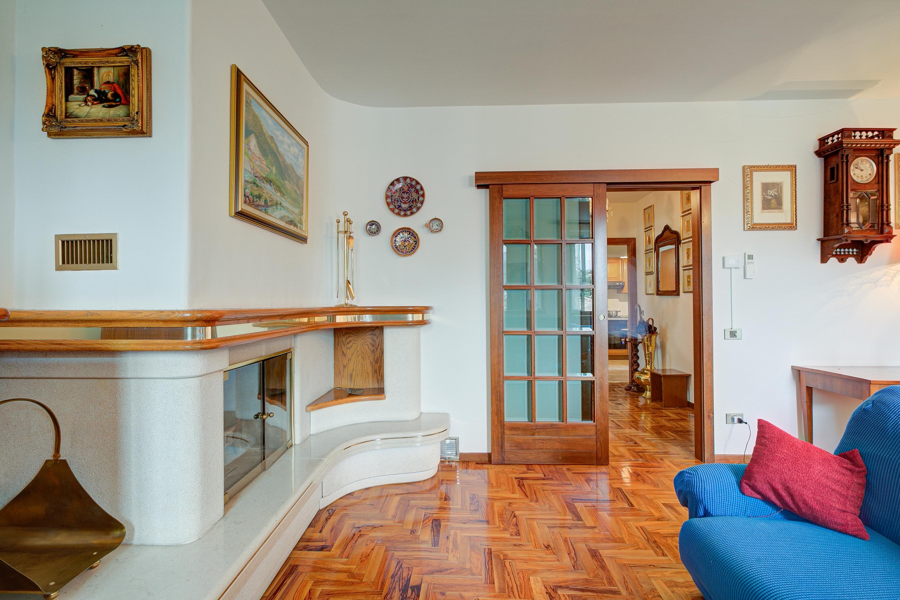 Gallery Image 13