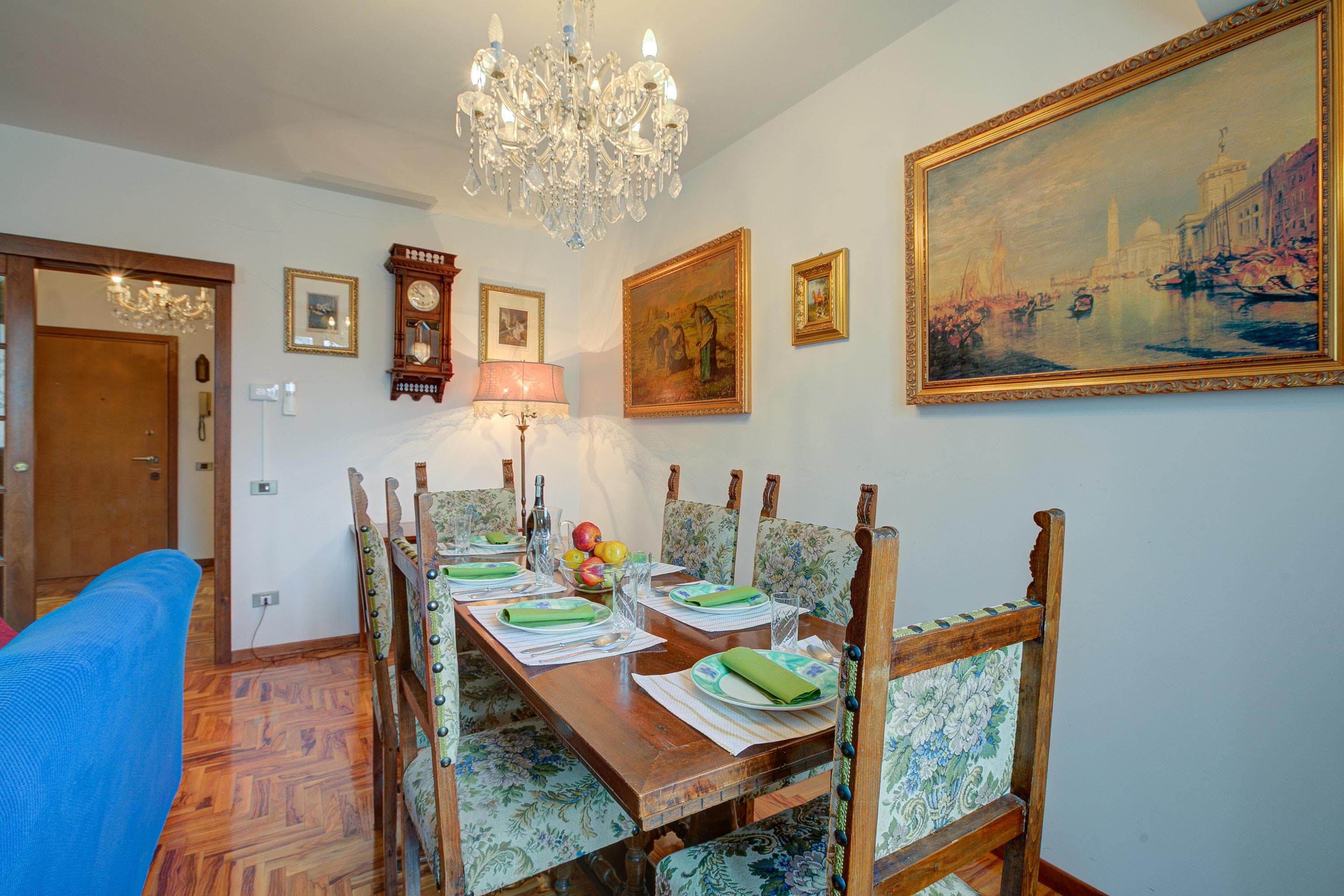 Gallery Image 15