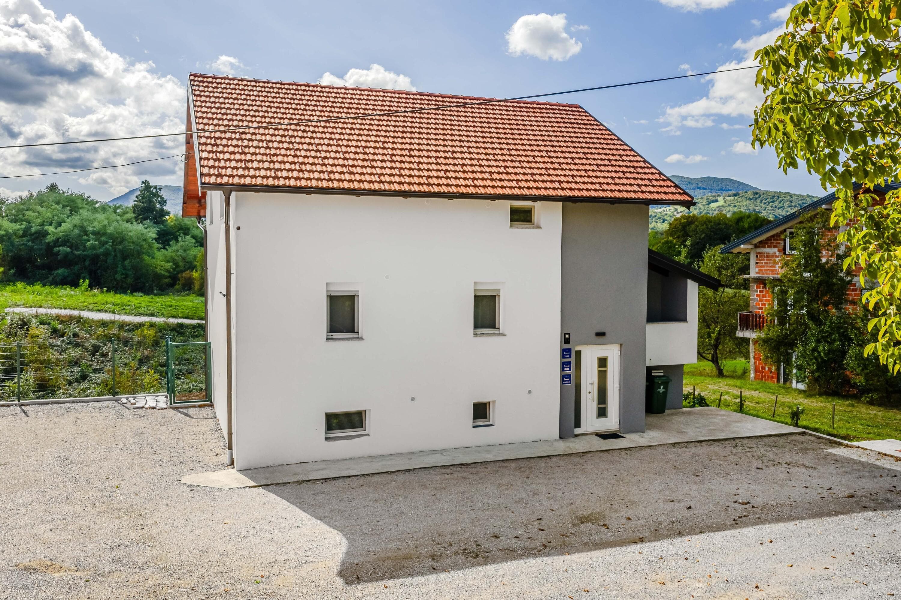 Gallery Image 15