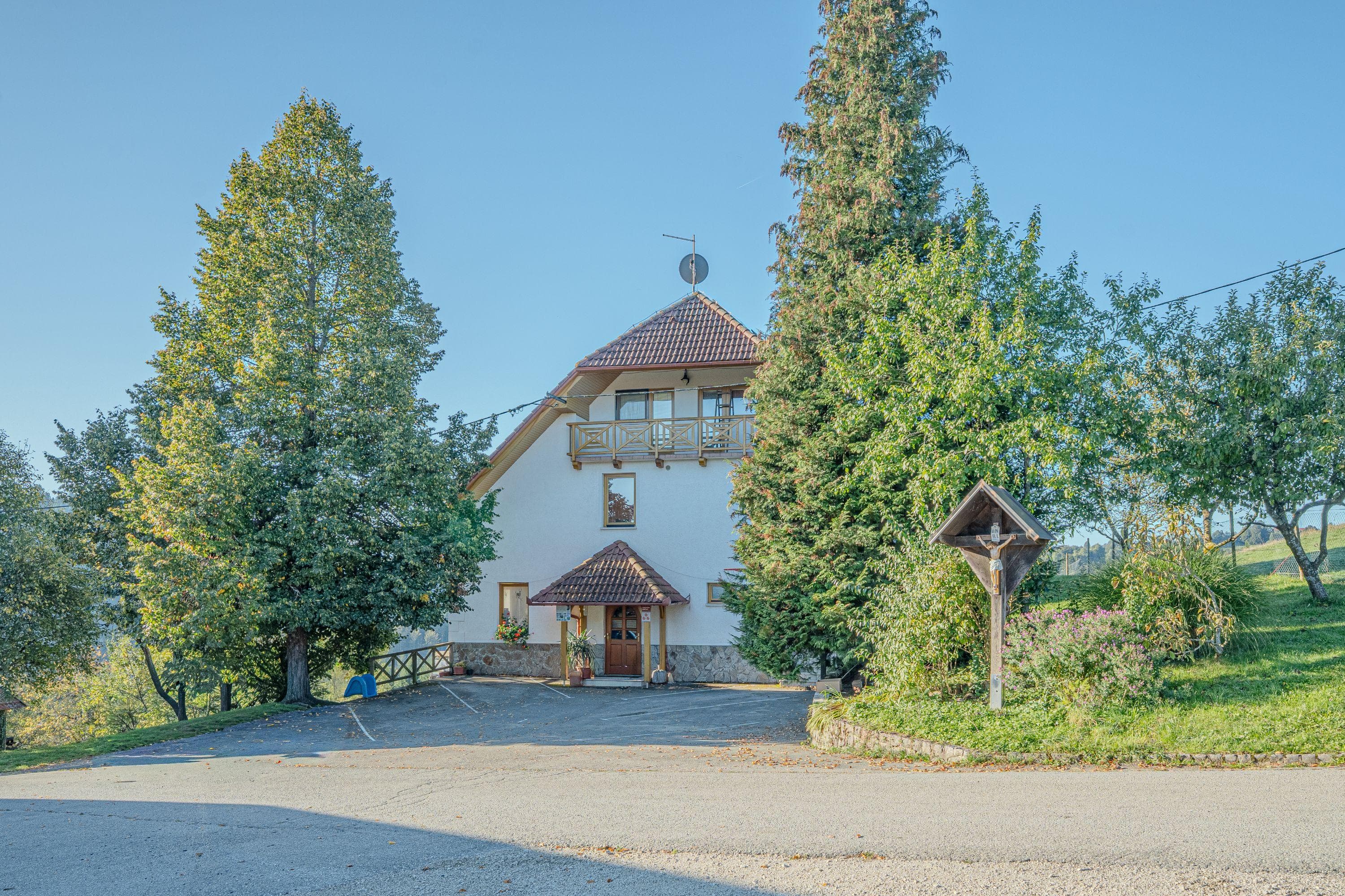 Gallery Image 13