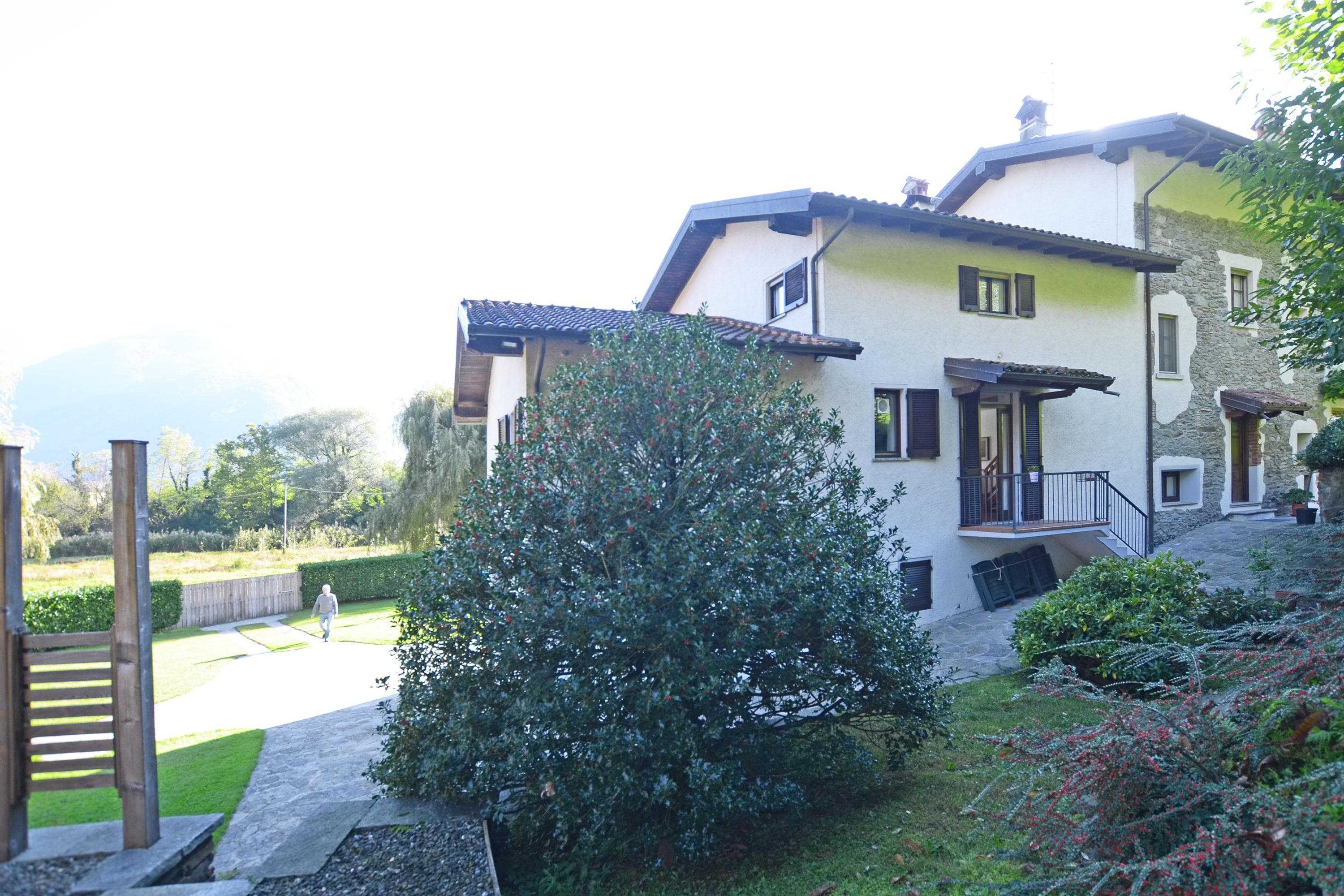 Gallery Image 12