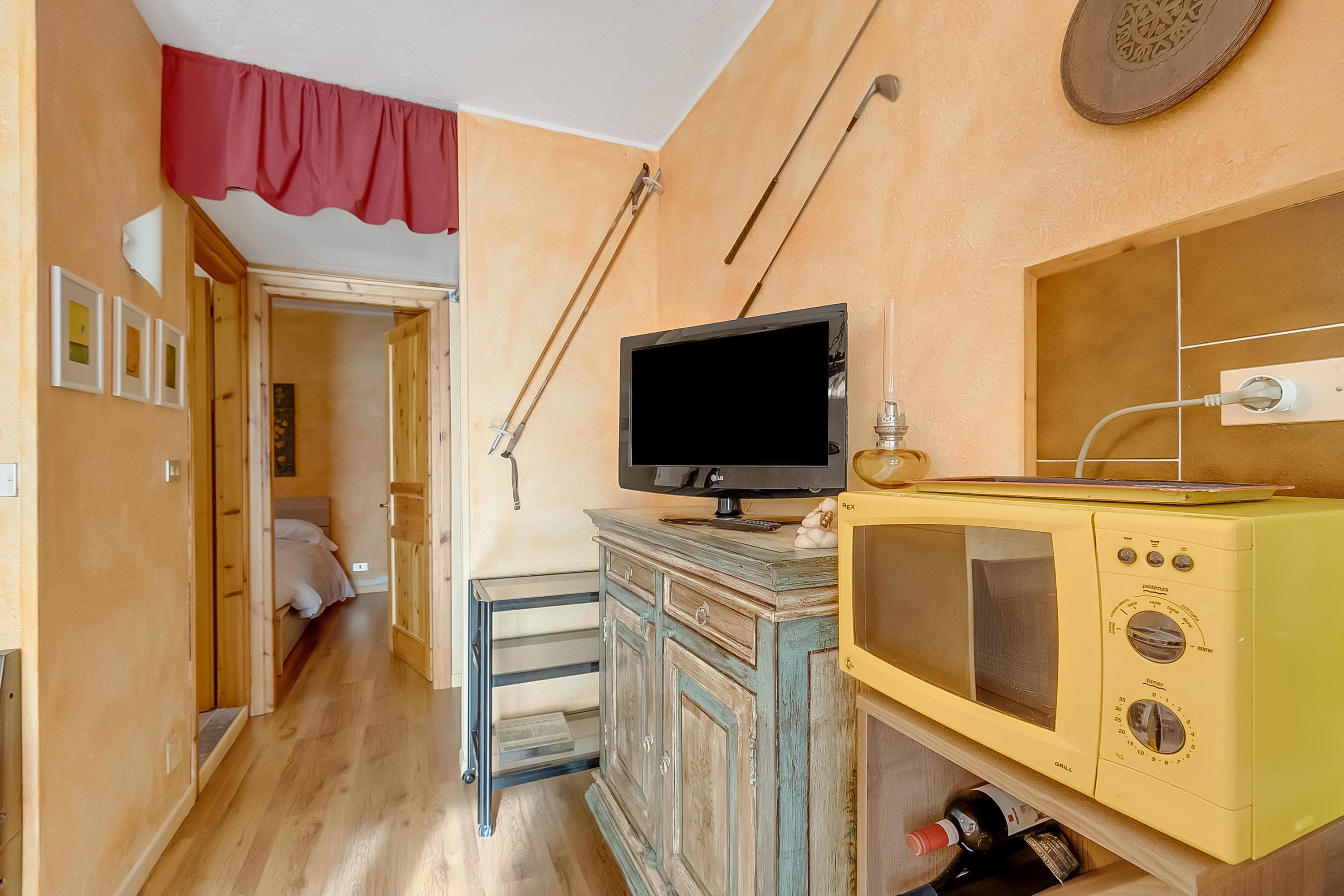 Gallery Image 13