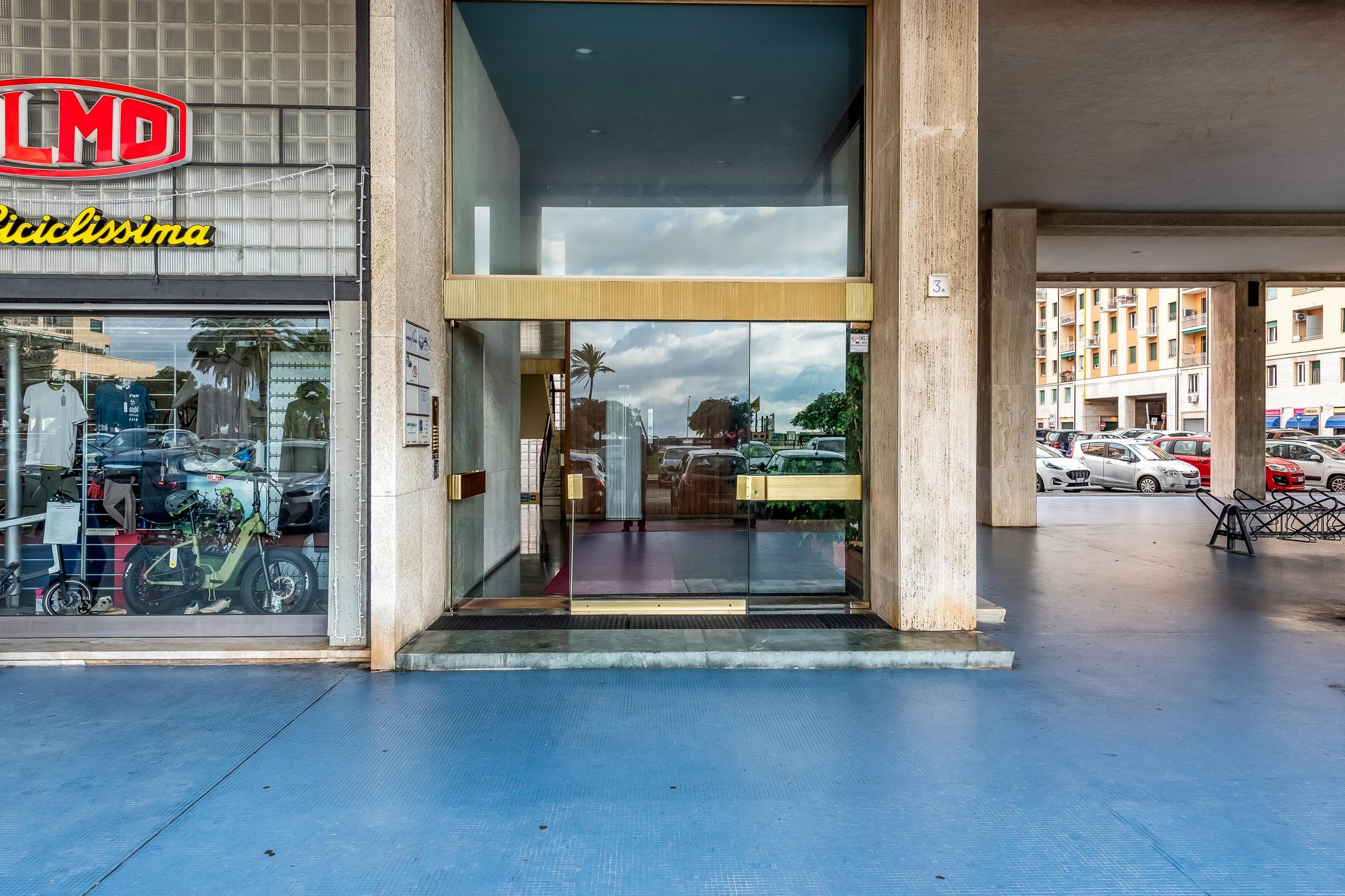 Gallery Image 18