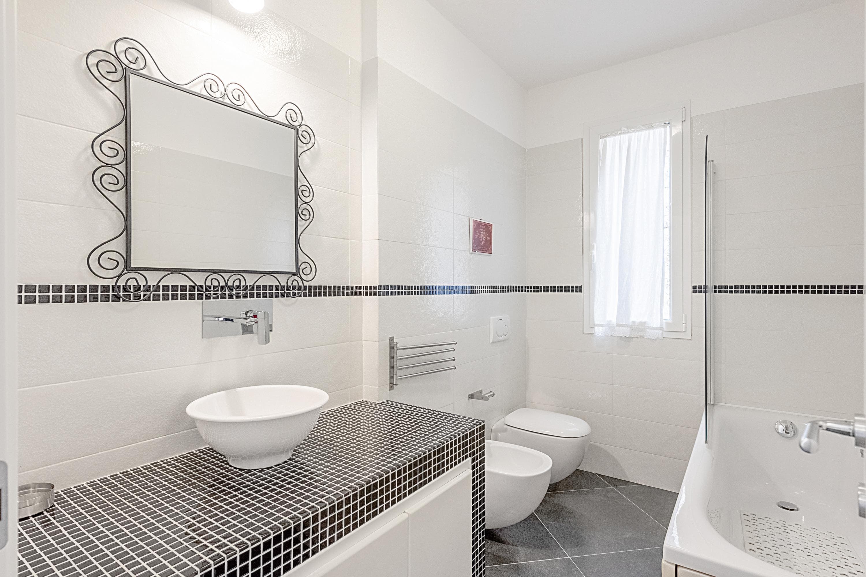 Gallery Image 28