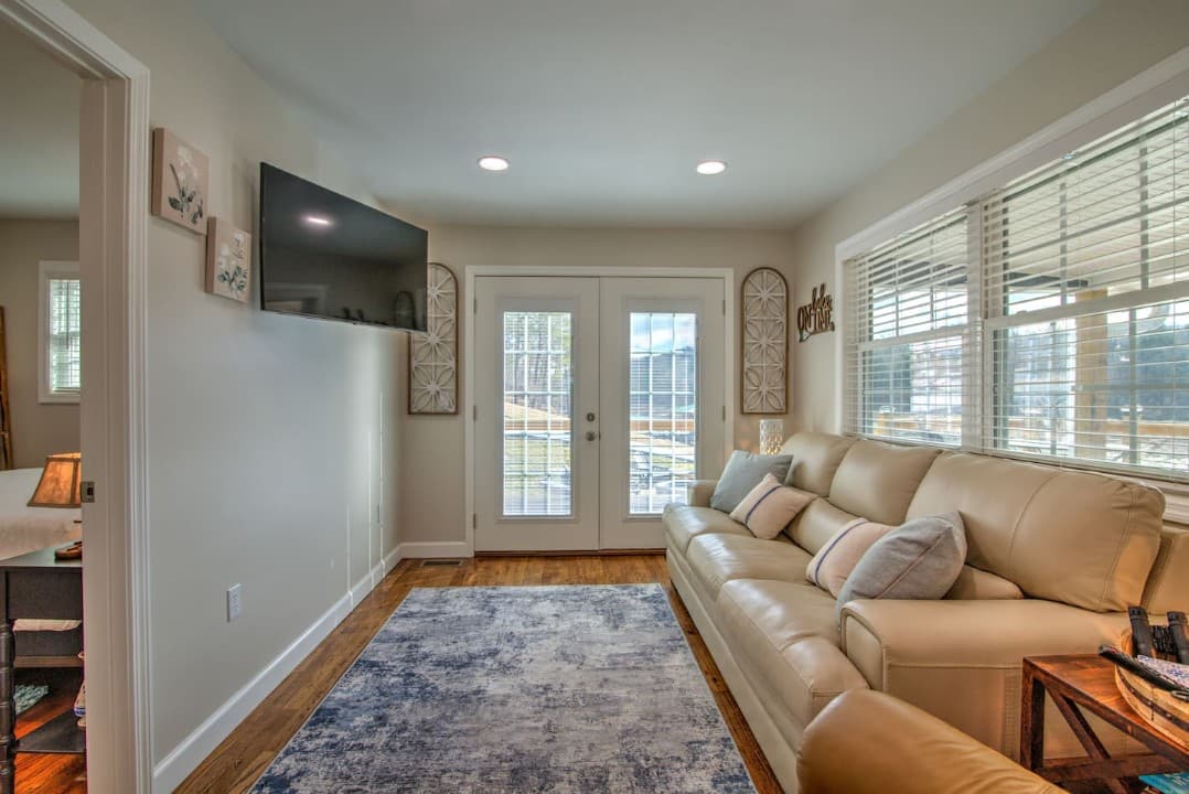 Gallery Image 15