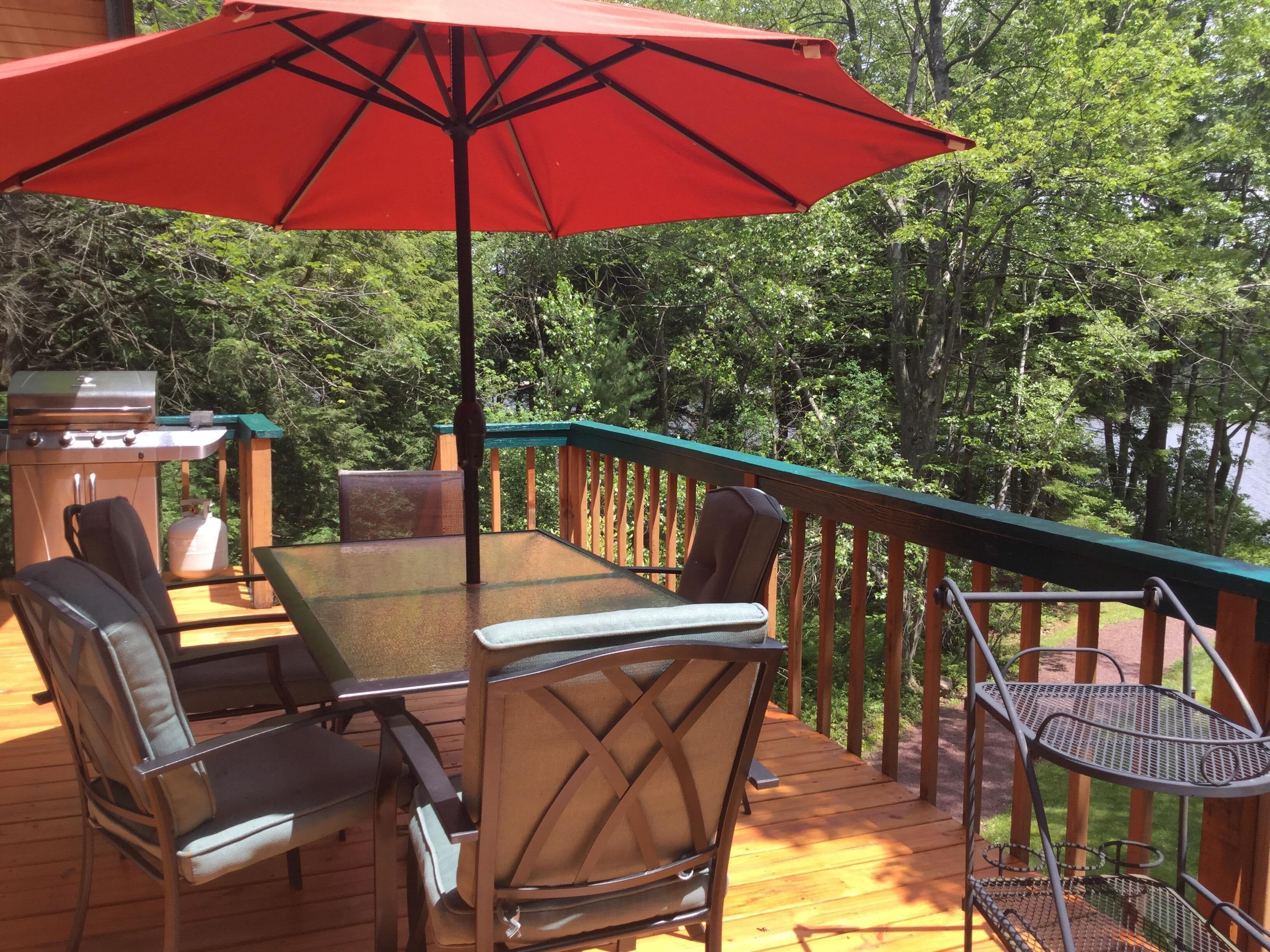 Upper deck overlooks Lake Naomi