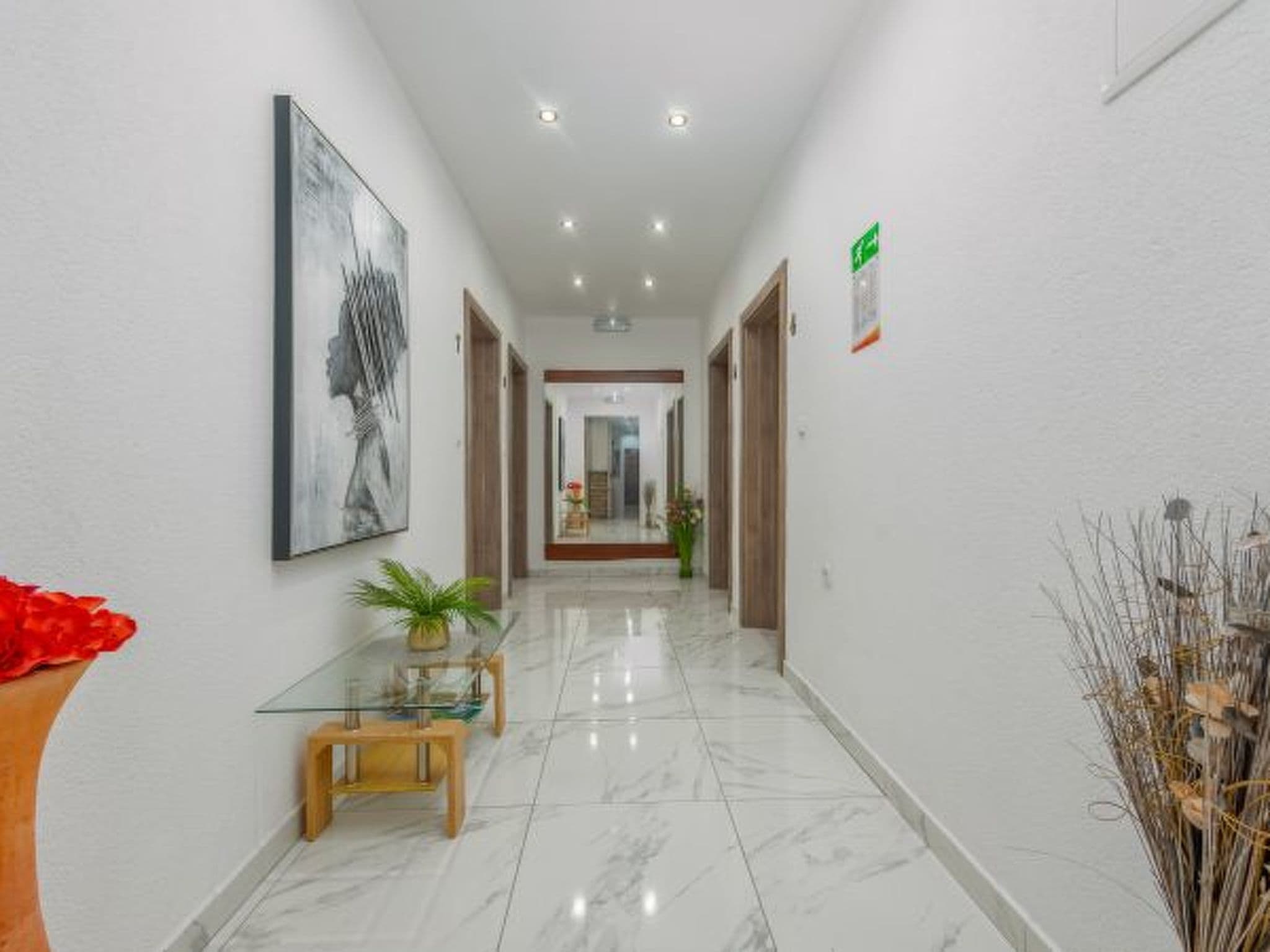 Gallery Image 48