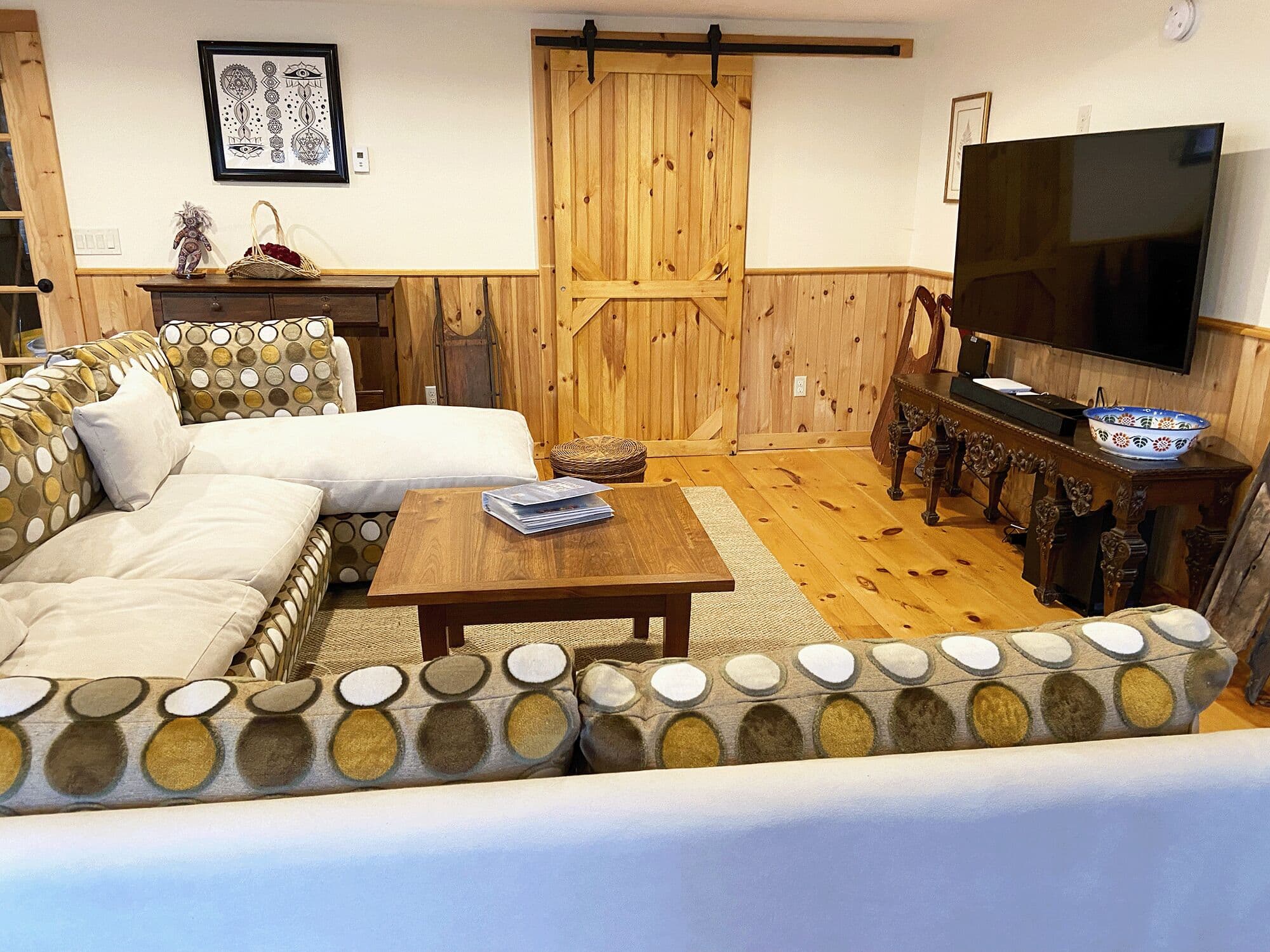 Relax in the large living room on the huge down-filled sofa. 