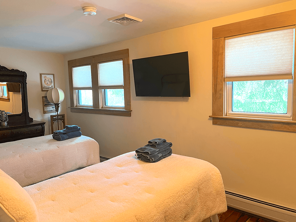 wall mounted TV