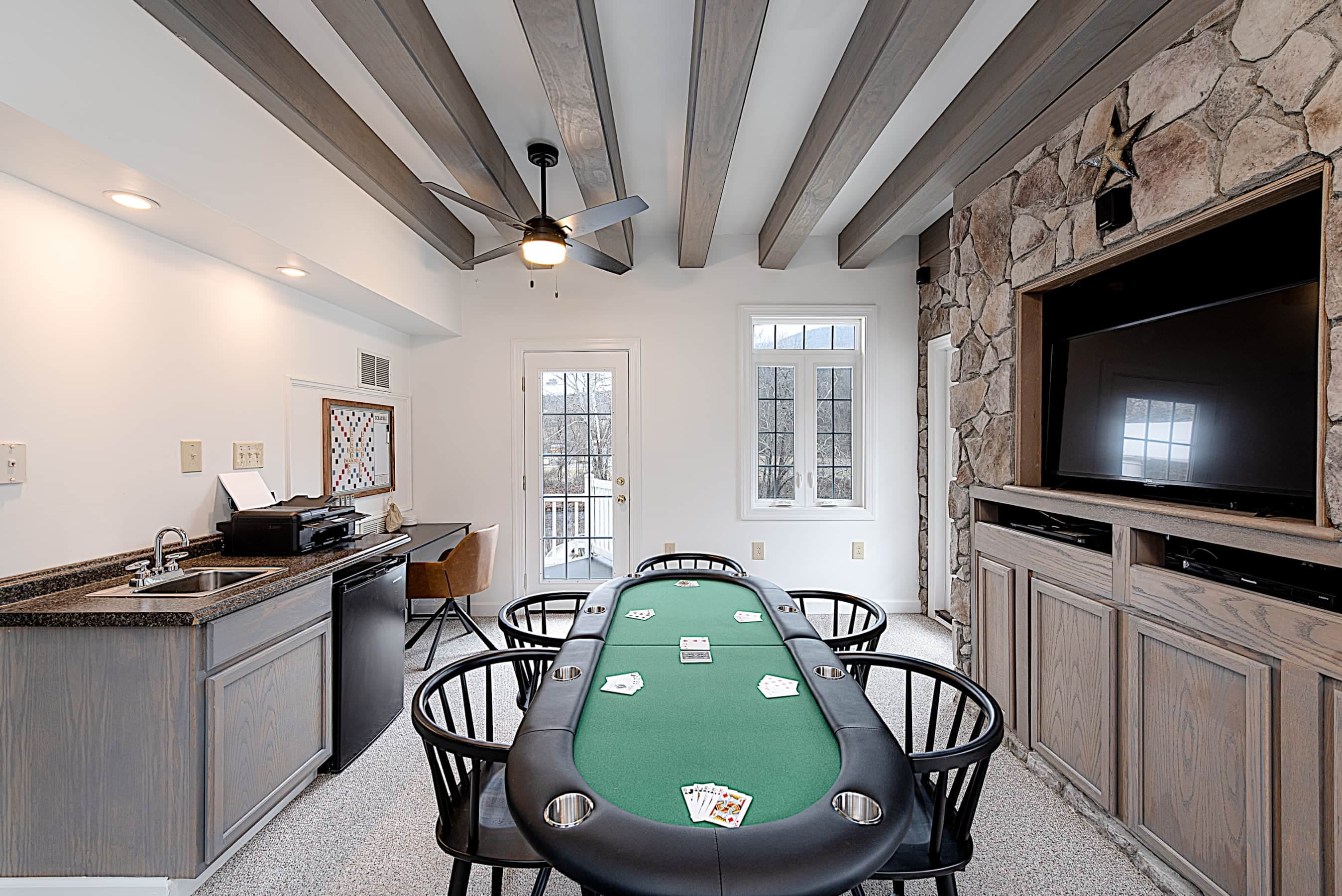Main Floor Card Poker Table