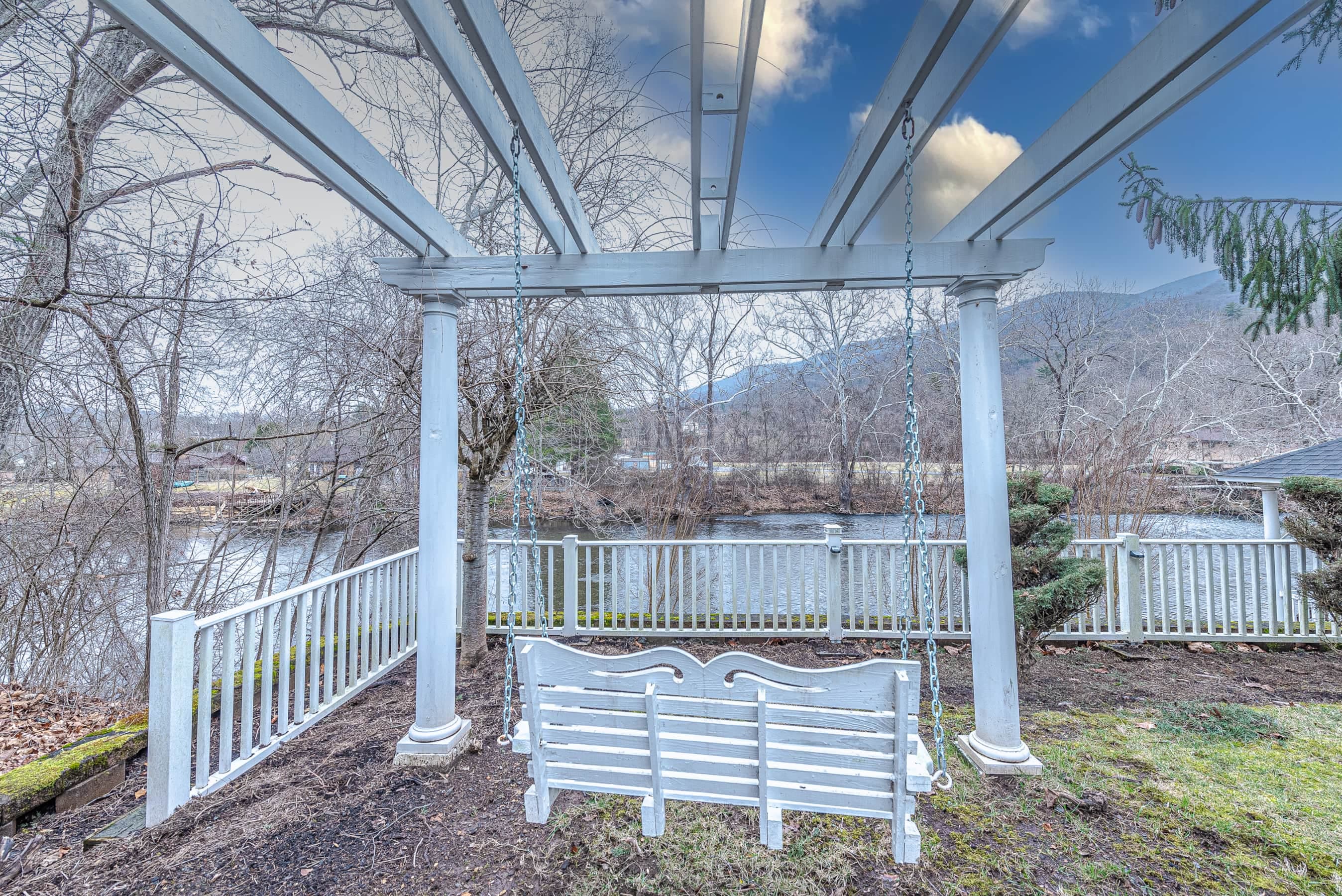 Swing overlooking the River