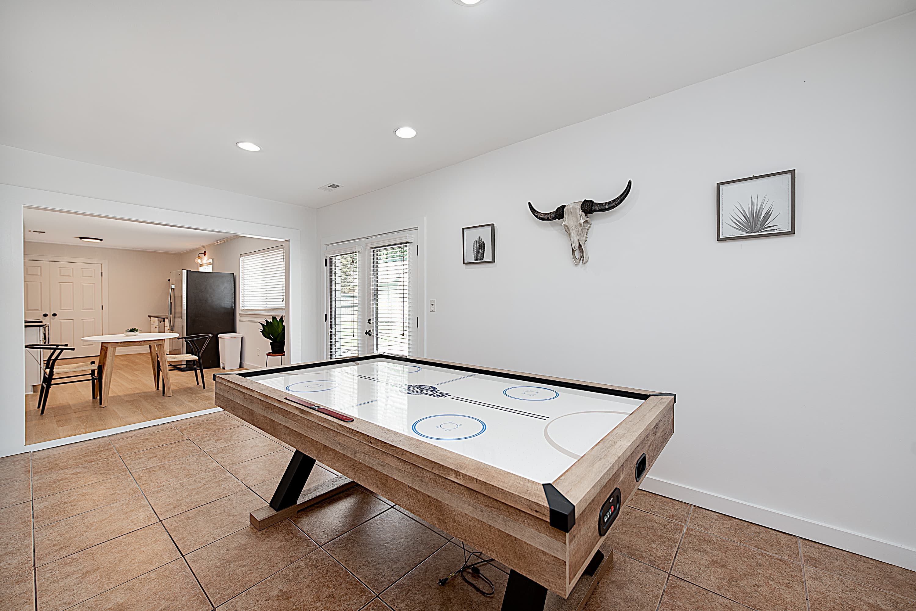 Air Hockey Table