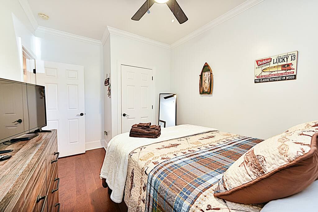 Queen Bed