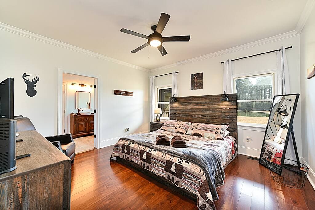 Master Bedroom with King Bed and Large Walk in Closet