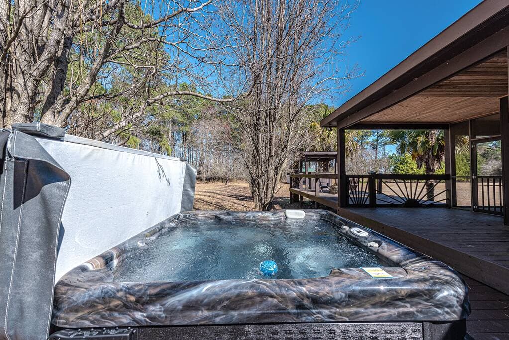 Hot Tub 