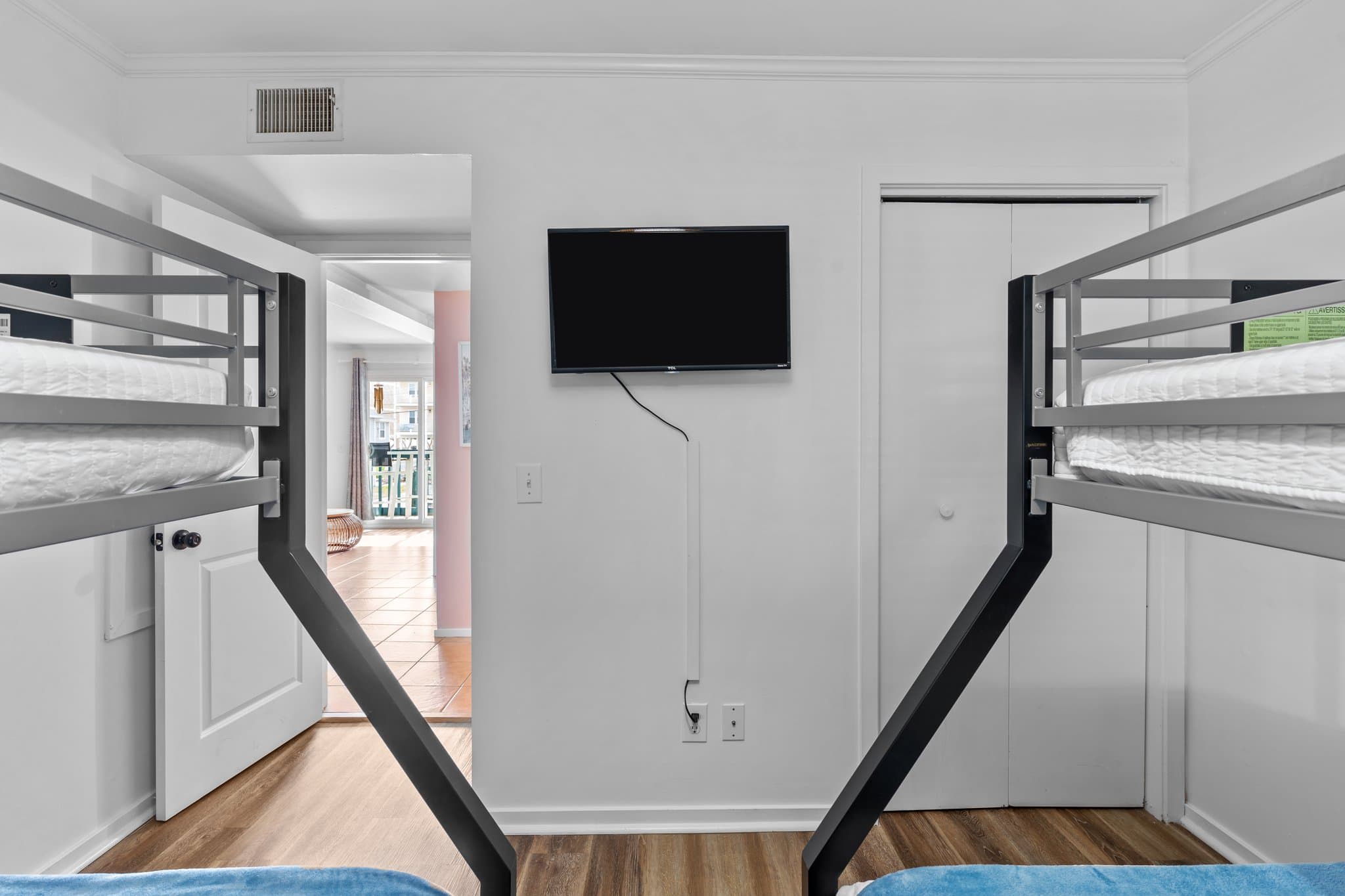 24 web or mls BTS09119