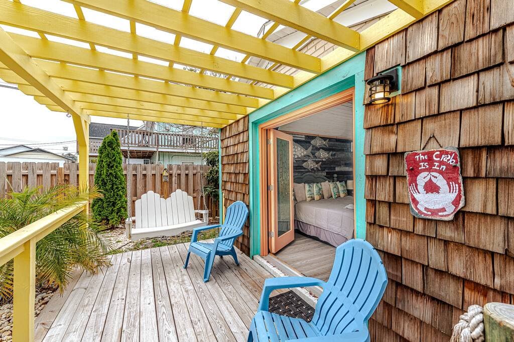 Patio with Swing exclusive to the Surf's Up Guests