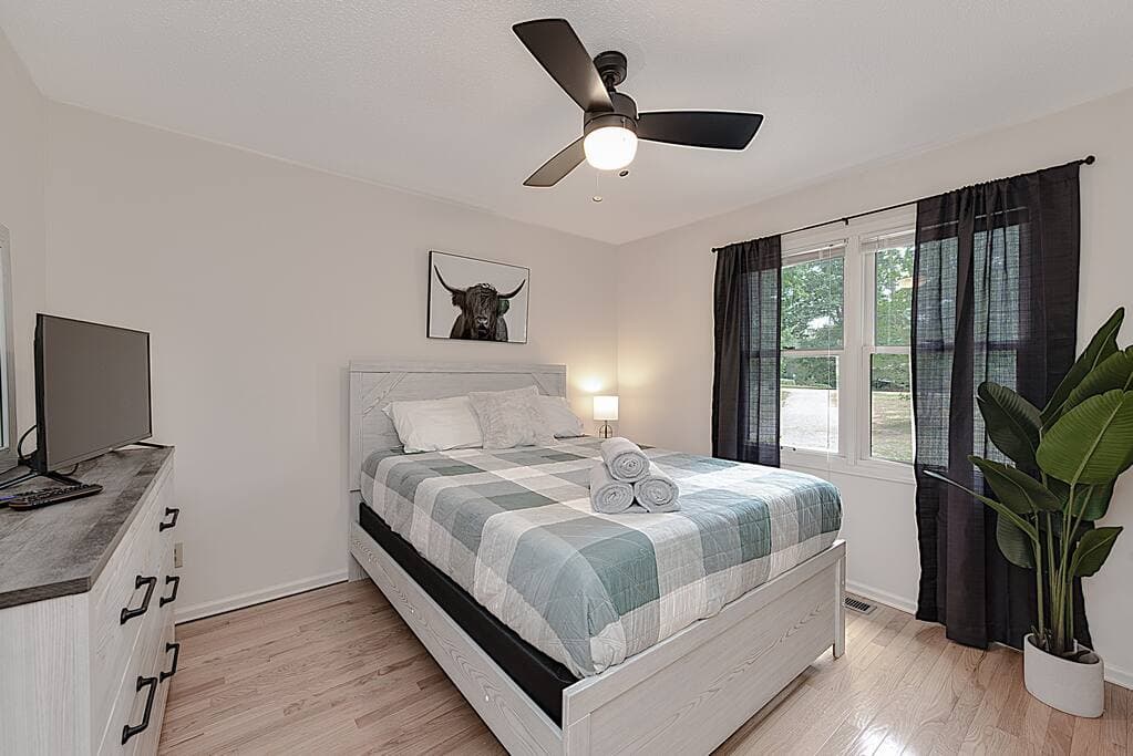 Side B Bedroom 1
