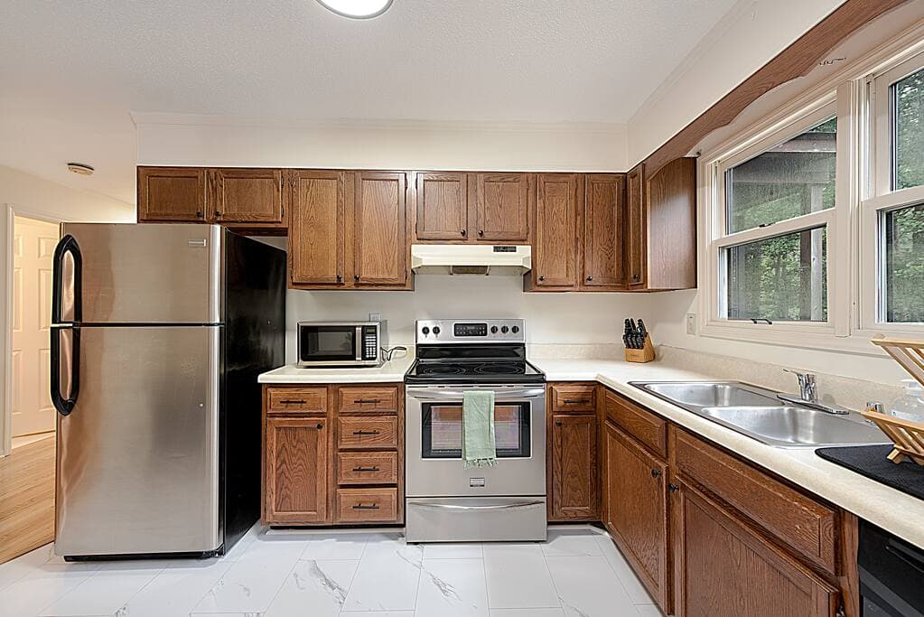 Side B Kitchen
