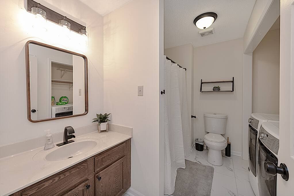 Upstairs Bathroom and Laundry
