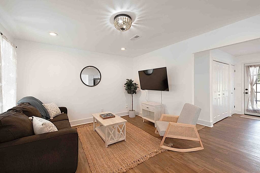 Love the Design in this cute living room