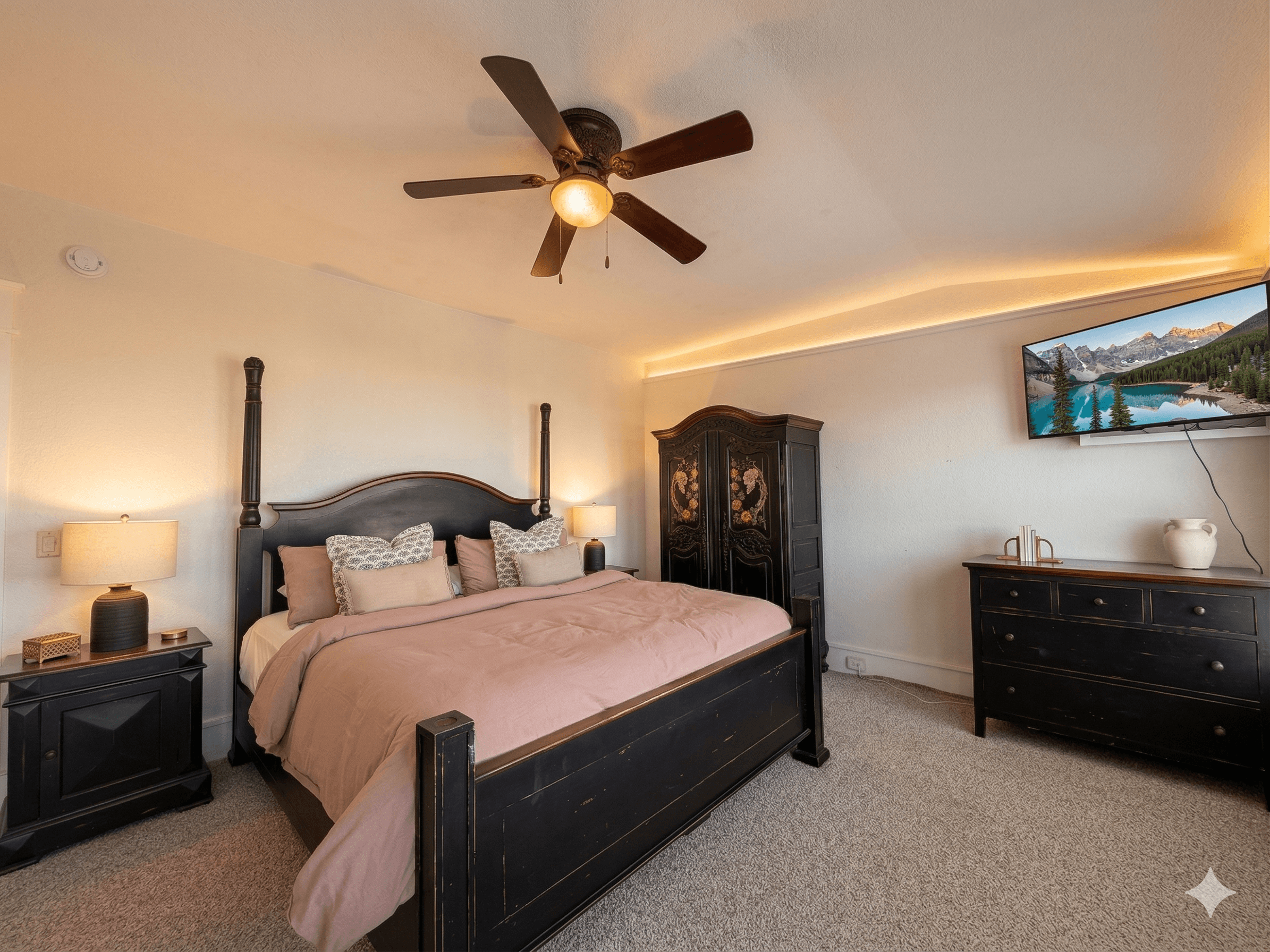 Bedroom 18 — Beautiful King Suite with Ocean-Inspired Décor & Ceiling Fan | The Mark Twain Oceanfront Estate, Corolla, Outer Banks