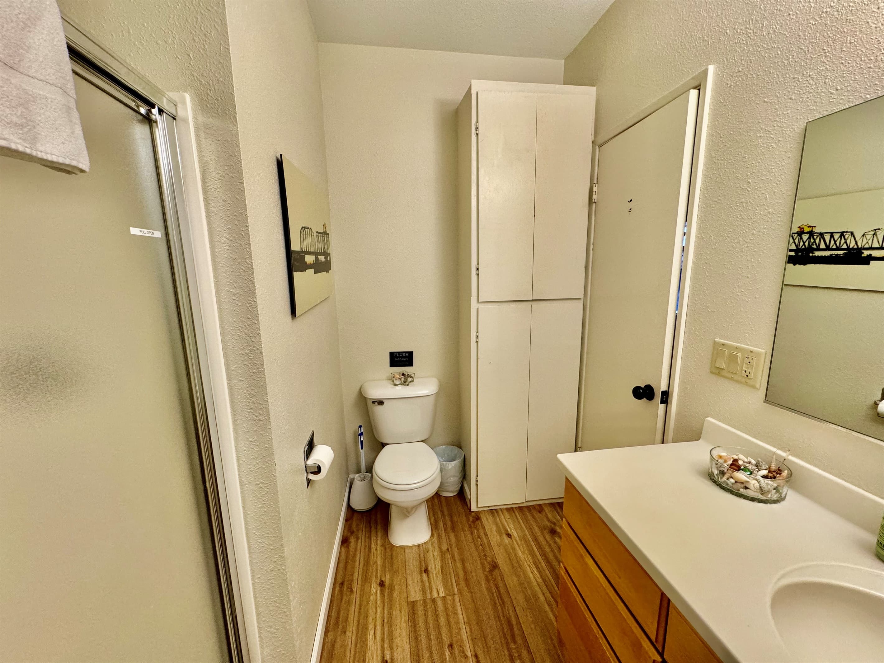 ensuite bath