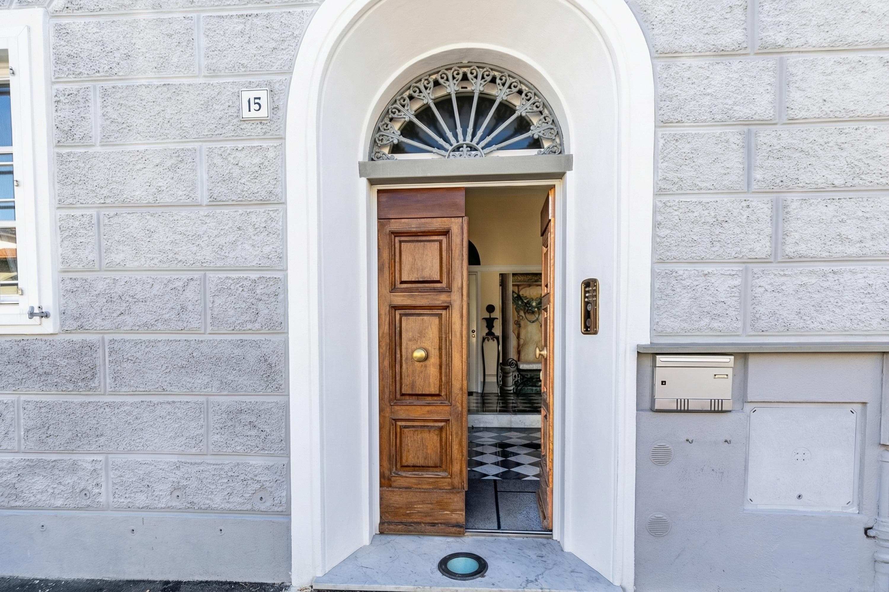 Gallery Image 11