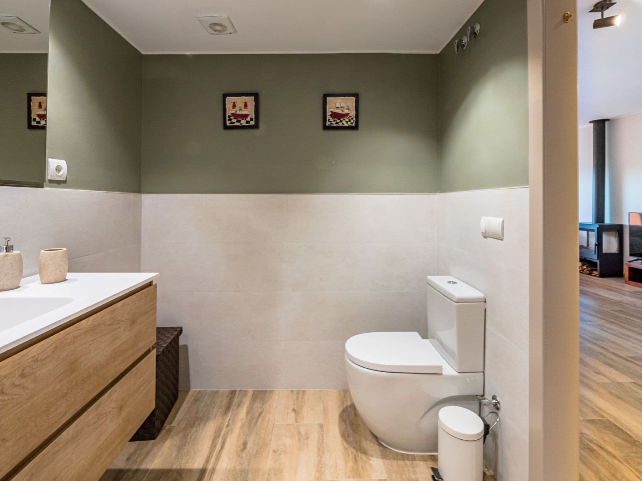 Bathroom / Wellness