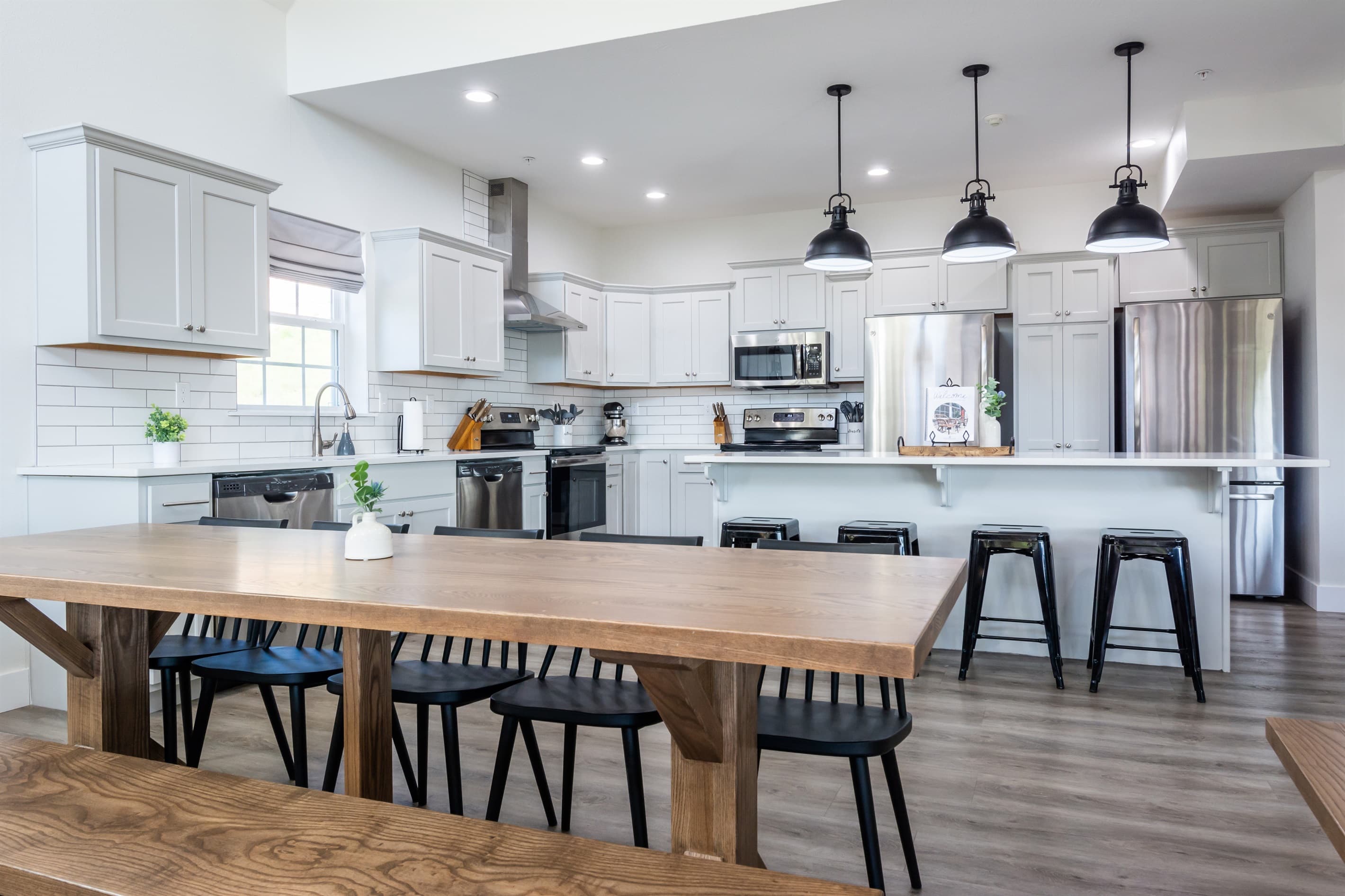Open concept to kitchen and dining room for easy access