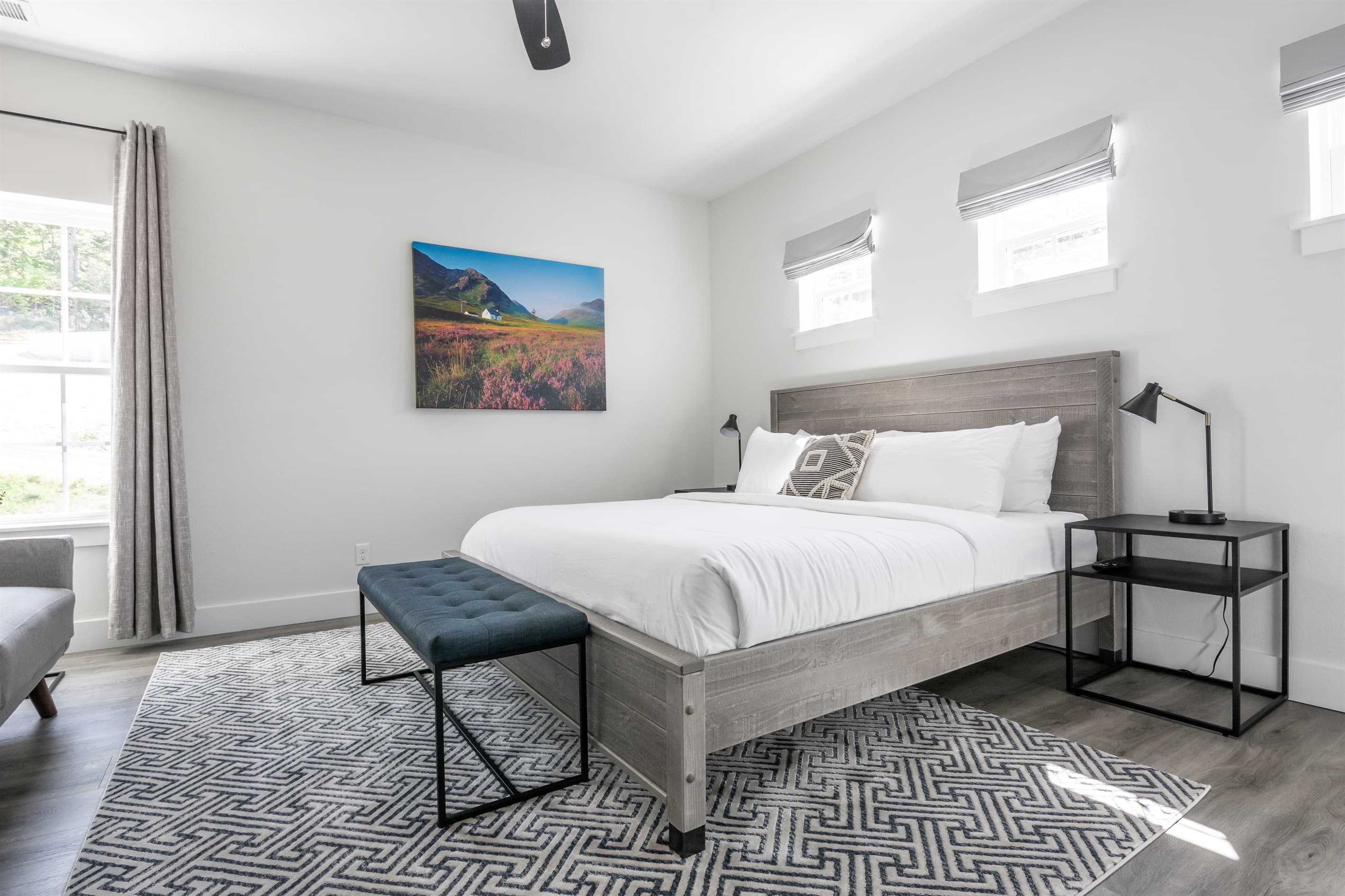 Bedroom 4 (upper level): King bed + Futon