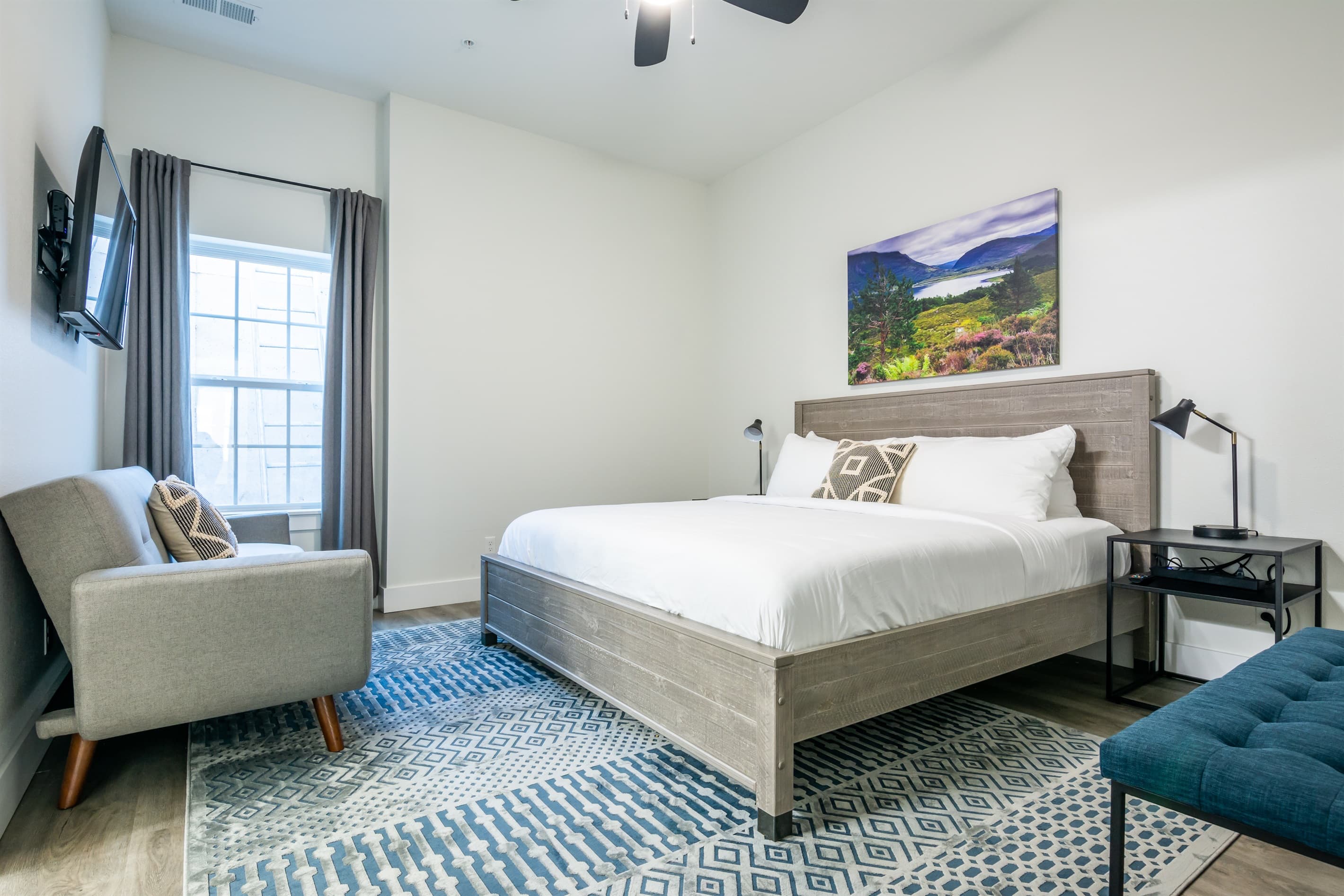 Bedroom 9 (lower level): King bed + Futon and en-suite