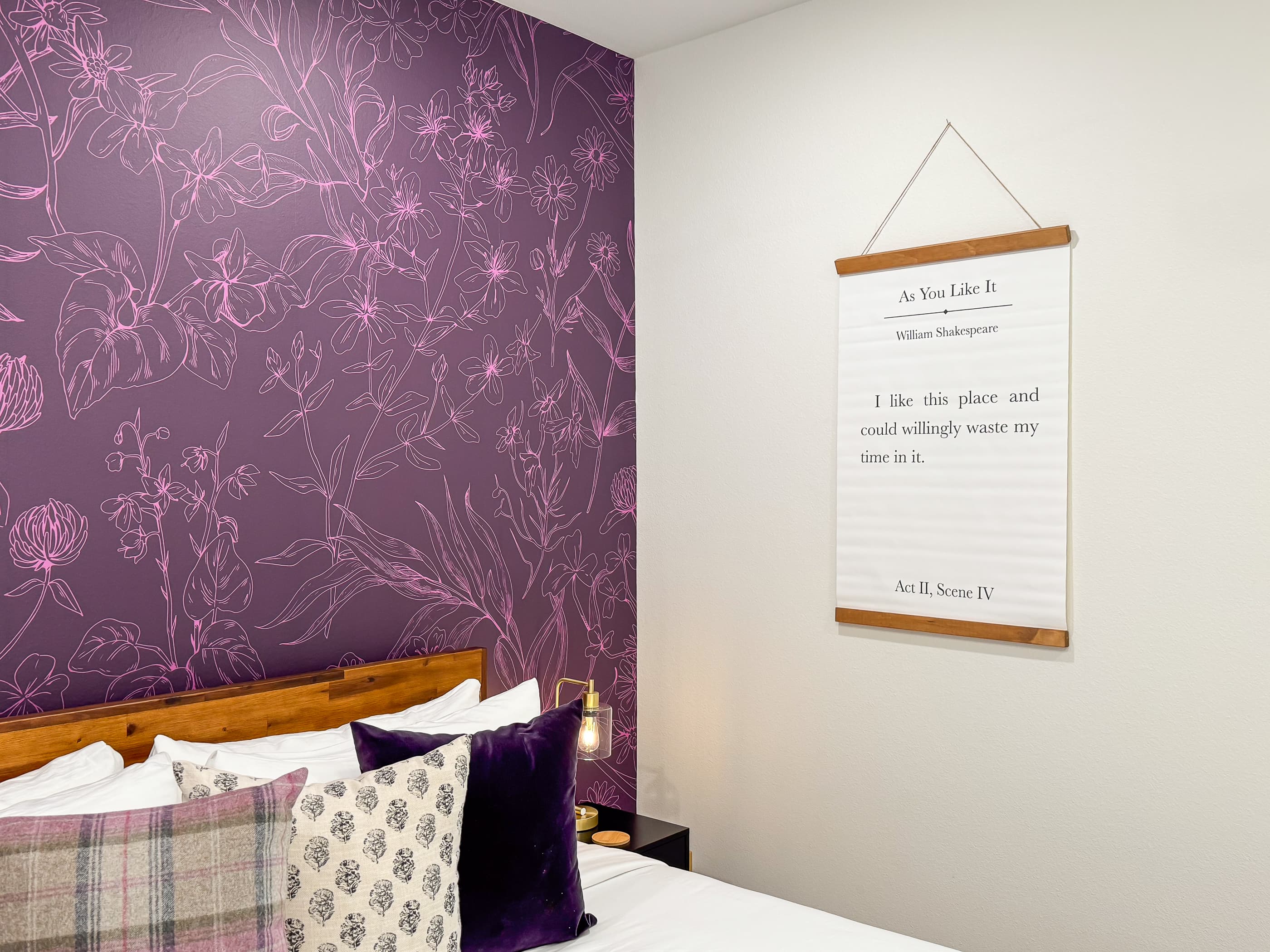 Lower level spacious king bedroom with en suite bathroom